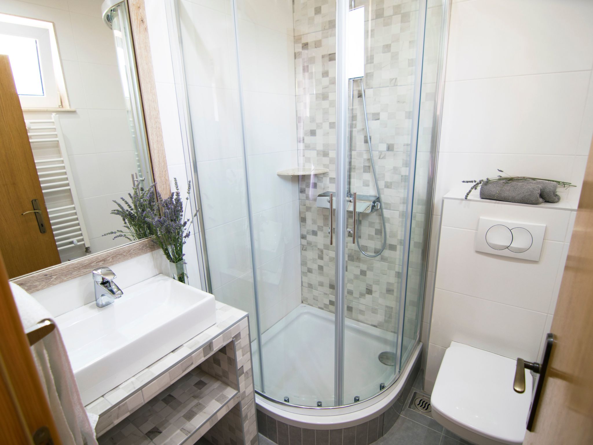 Ferienvilla "Lucian" mit Blick auf das Wasser-Drinnen