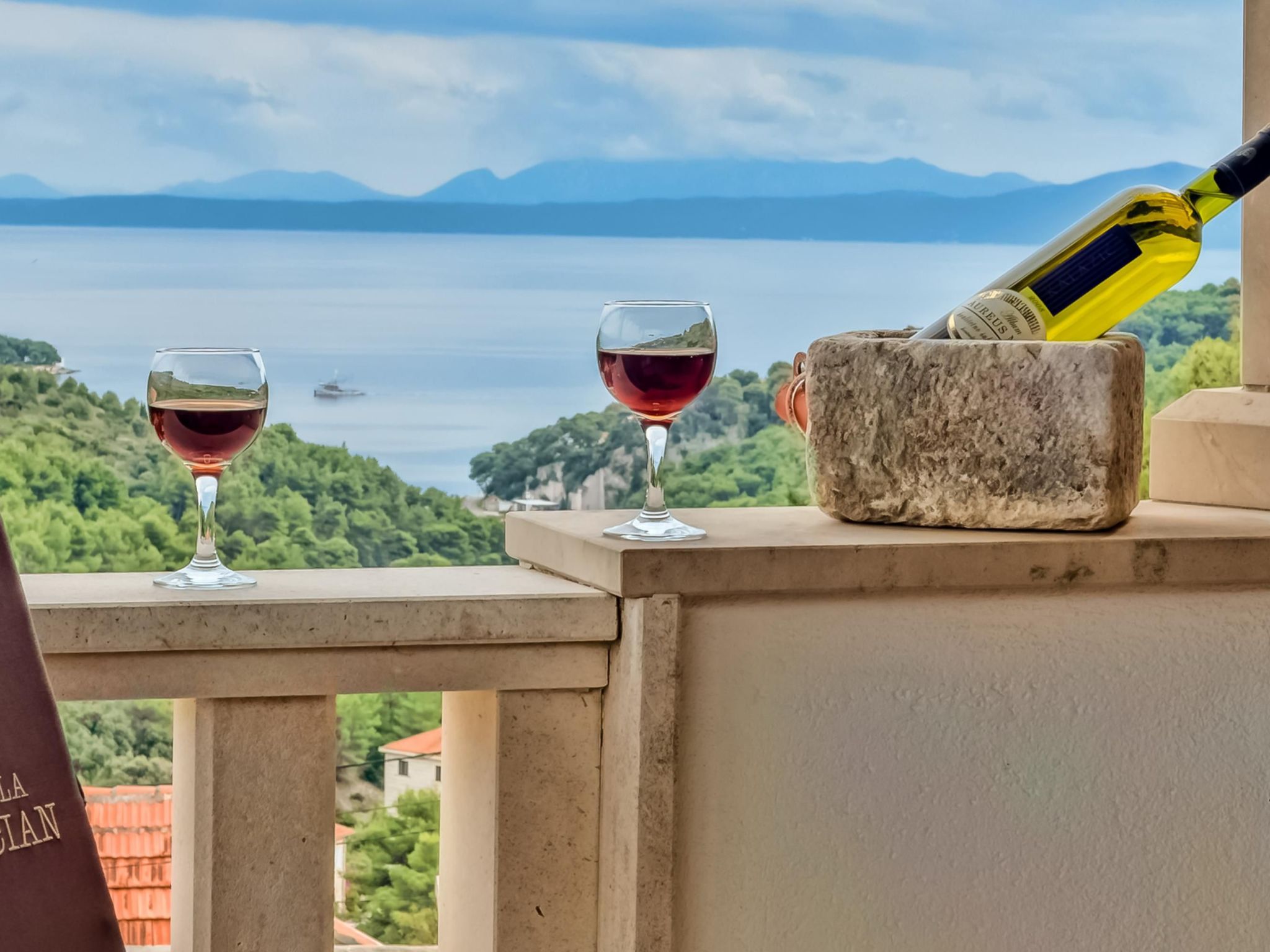Ferienvilla "Lucian" mit Blick auf das Wasser-Drinnen
