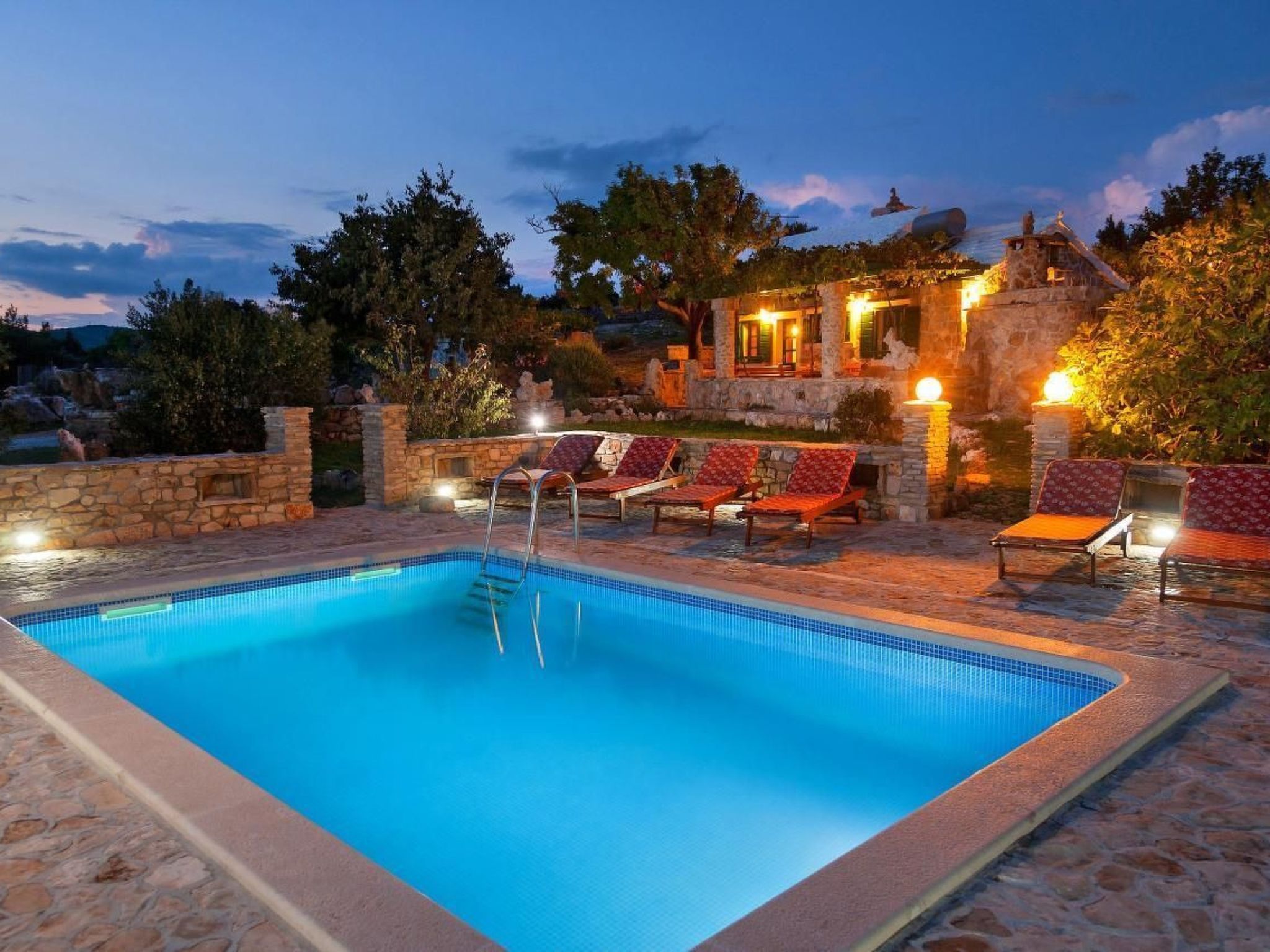 Ranch Visoka in Selca mit Panoramablick aufs Meer-Drinnen