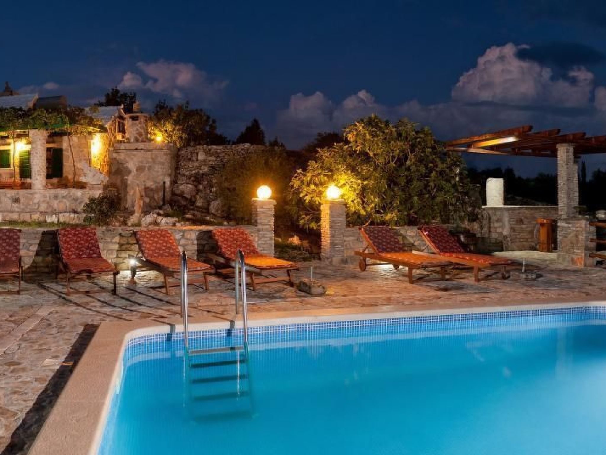 Ranch Visoka in Selca mit Panoramablick aufs Meer-Drinnen