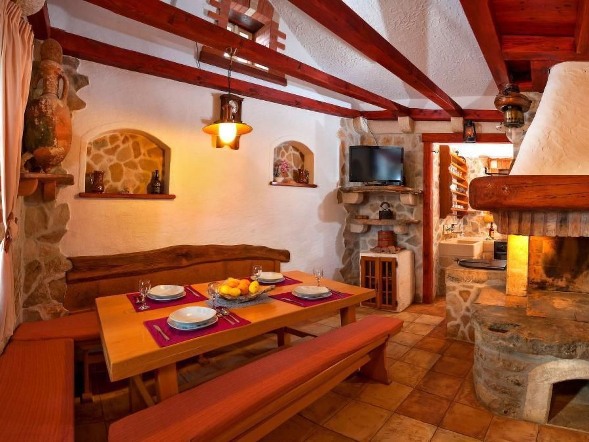 Ranch Visoka in Selca mit Panoramablick aufs Meer-Drinnen