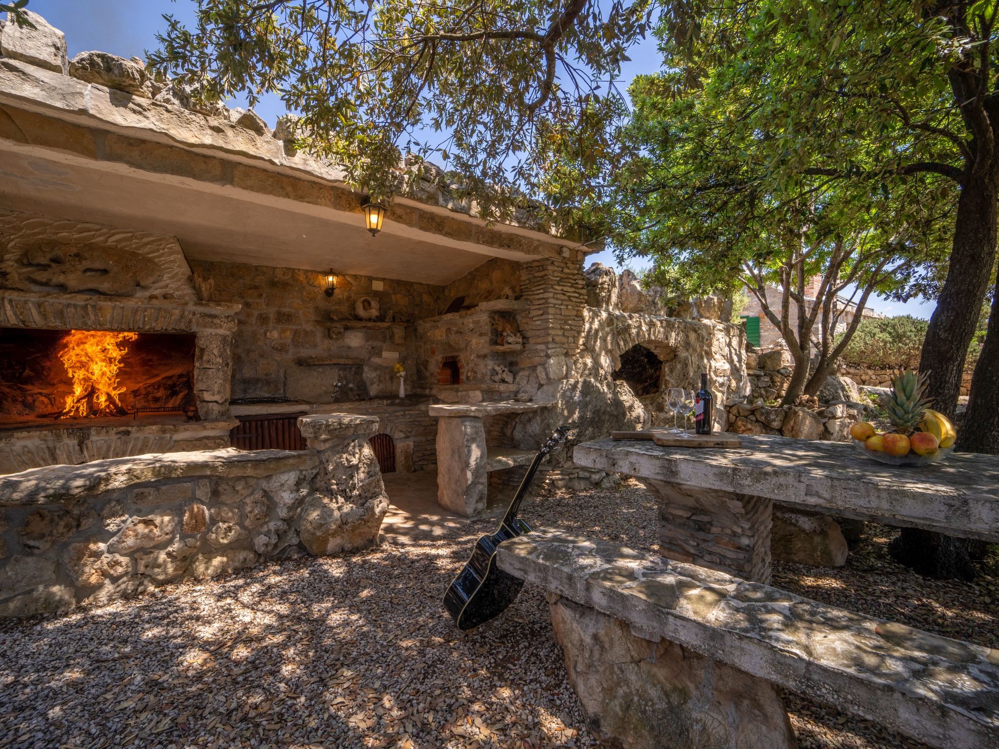 Ranch Visoka in Selca mit Panoramablick aufs Meer-Drinnen