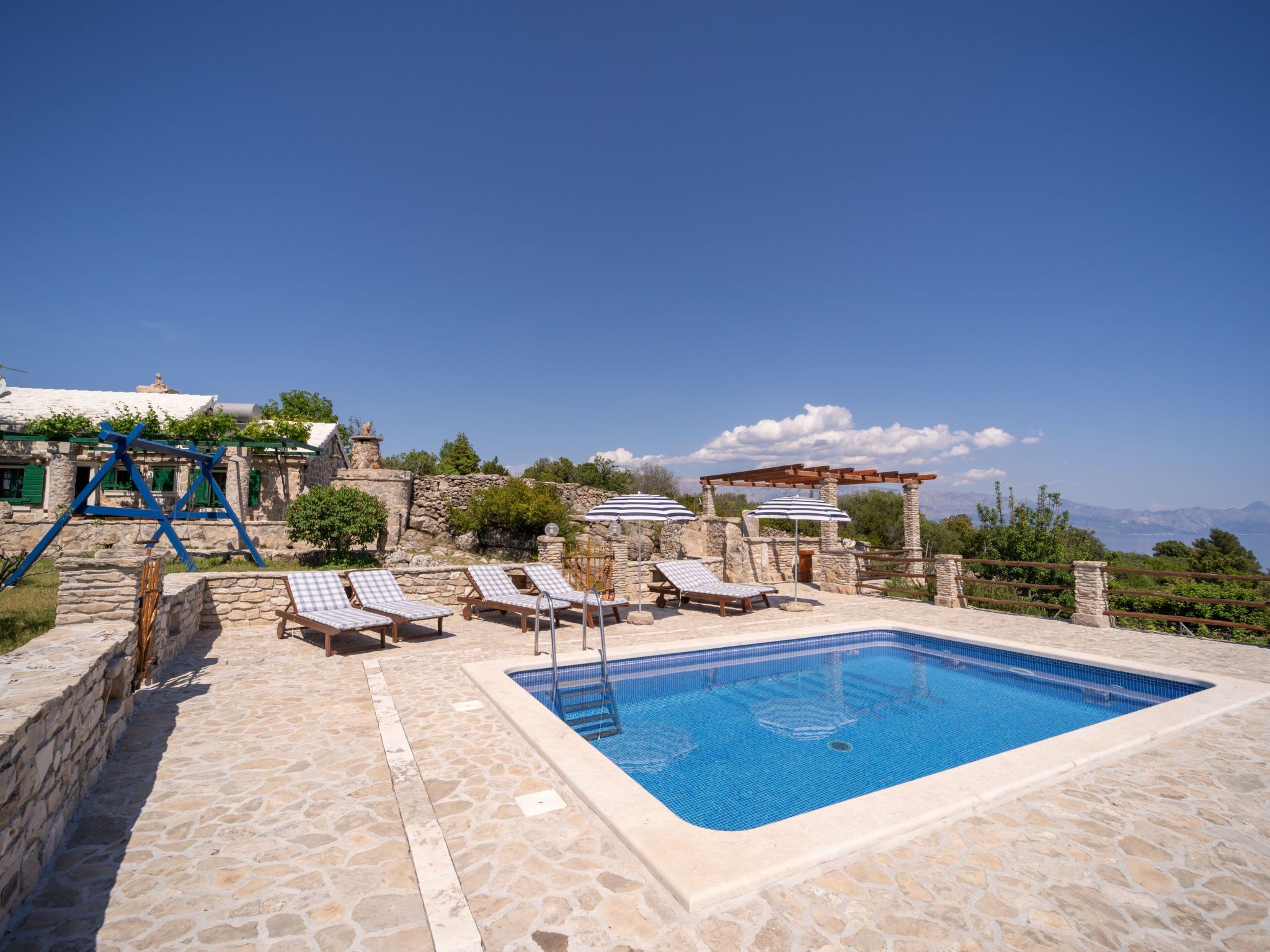 Ranch Visoka in Selca mit Panoramablick aufs Meer-Drinnen