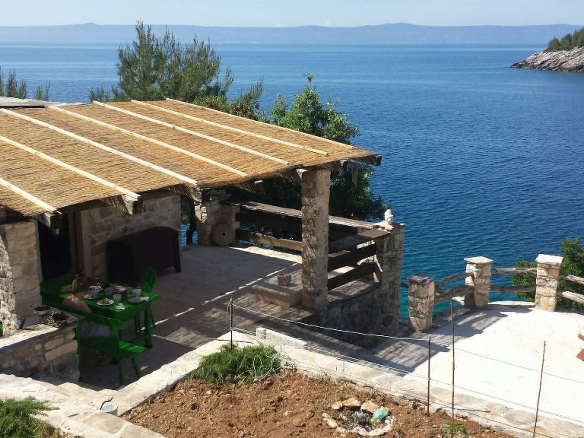 In Selca mit Garten, Terrasse und Grill-Drinnen