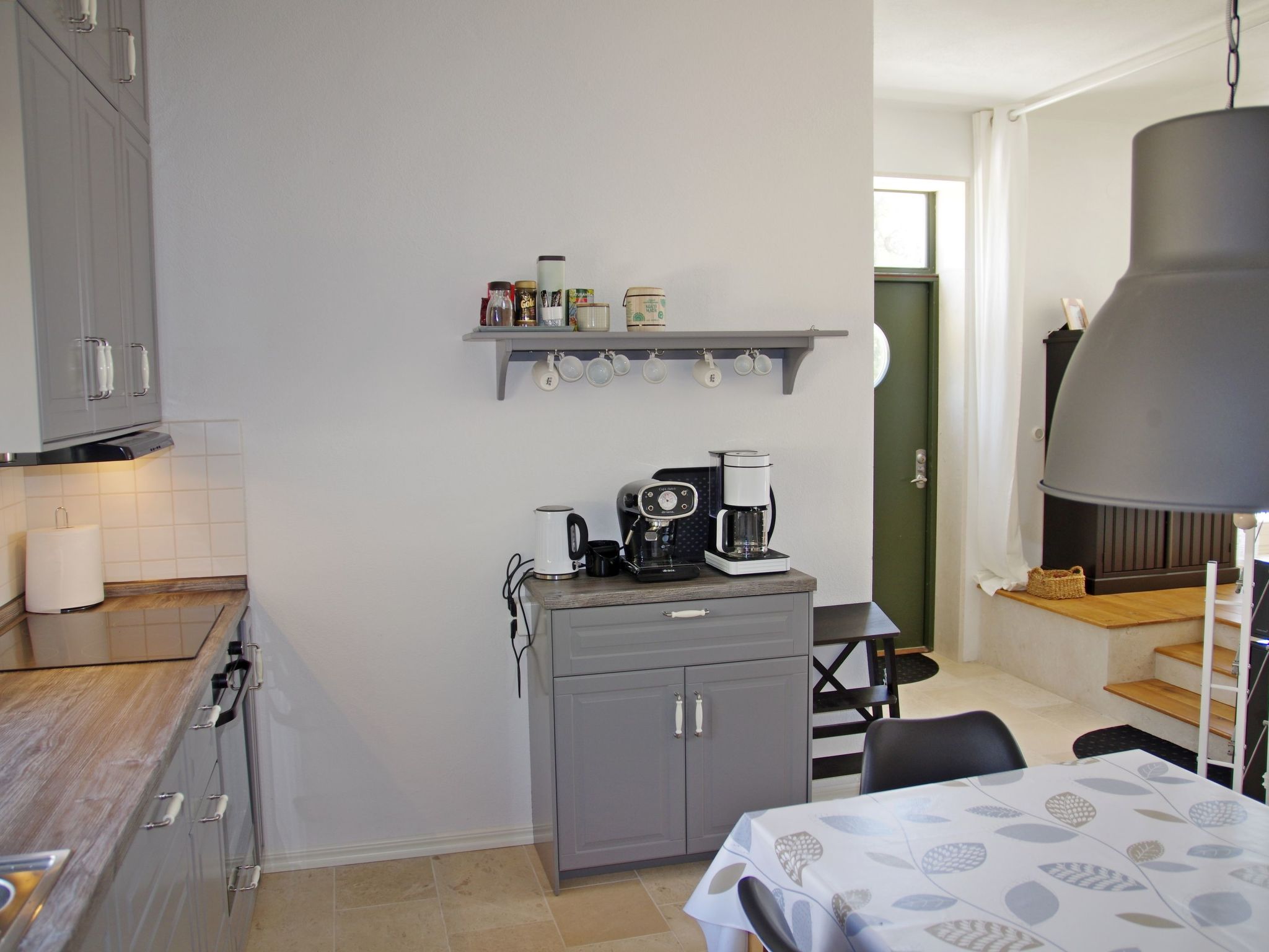 Schönes Ferienhaus mit privatem Pool-Binnen