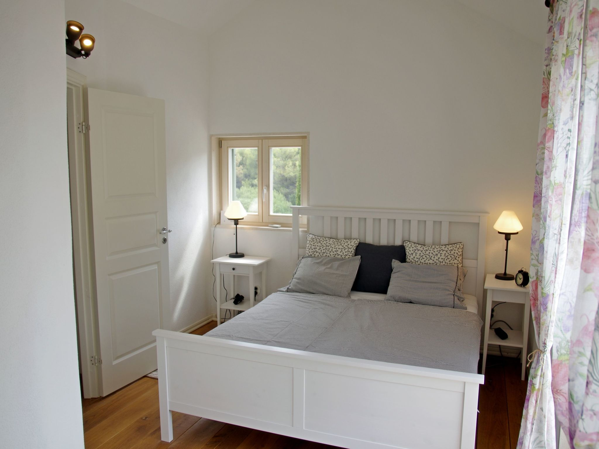 Schönes Ferienhaus mit privatem Pool-Binnen