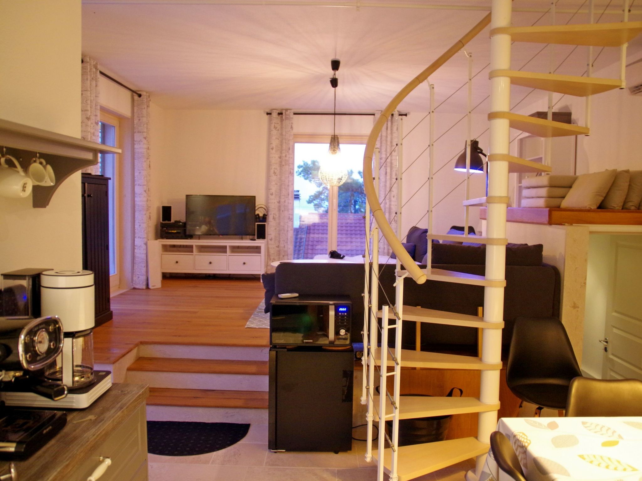 Schönes Ferienhaus mit privatem Pool-Binnen