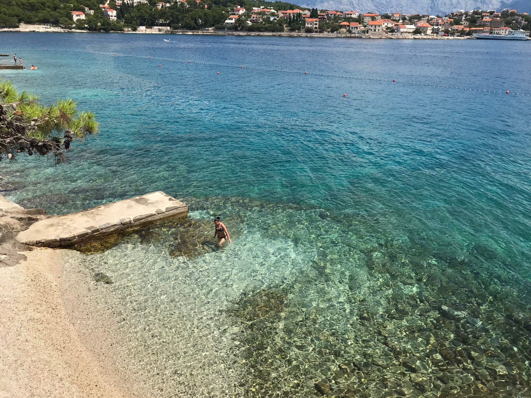Schönes Ferienhaus mit privatem Pool-Binnen