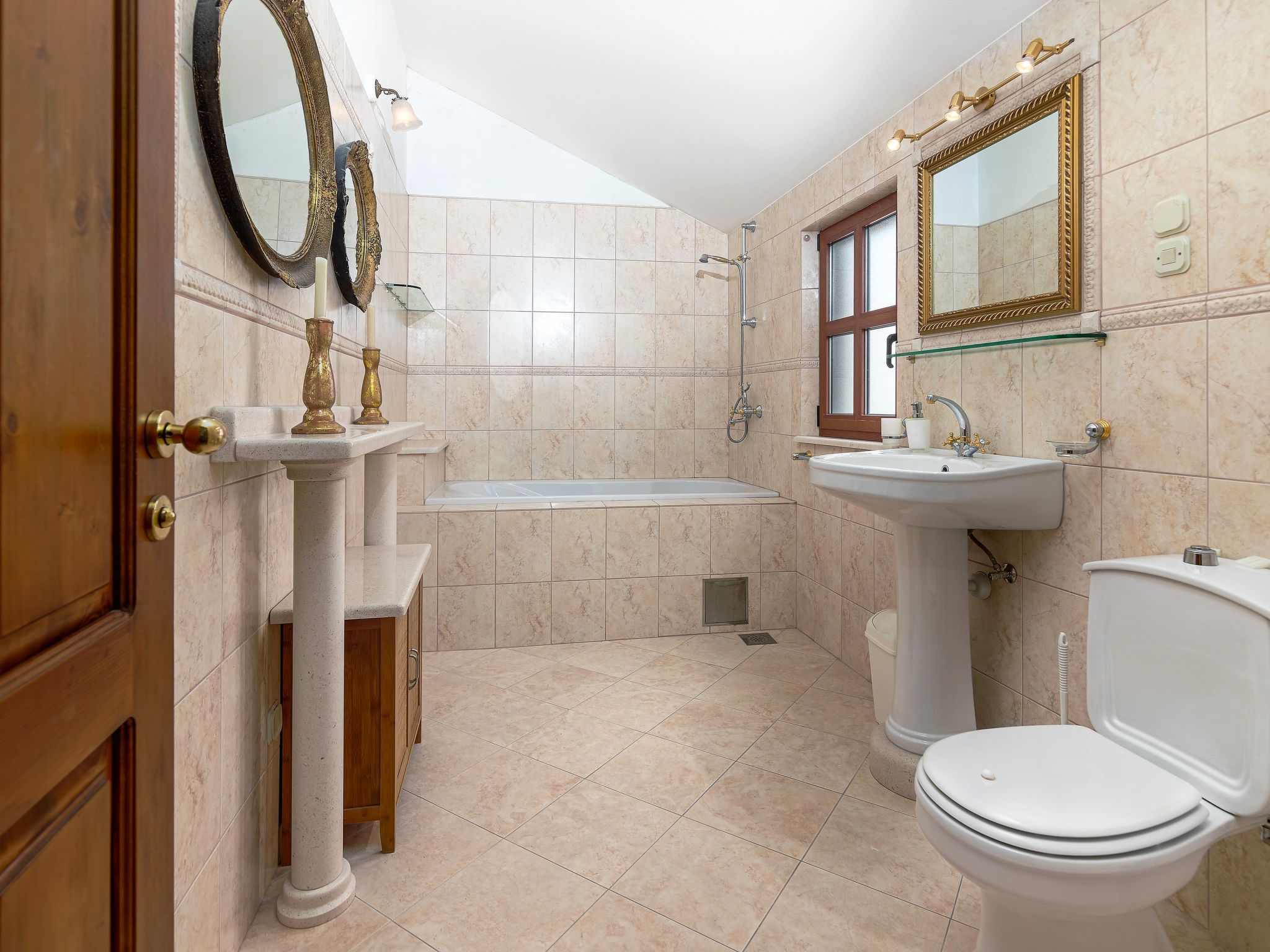 Ferienvilla "Laurus" mit Blick auf das Wasser-Binnen