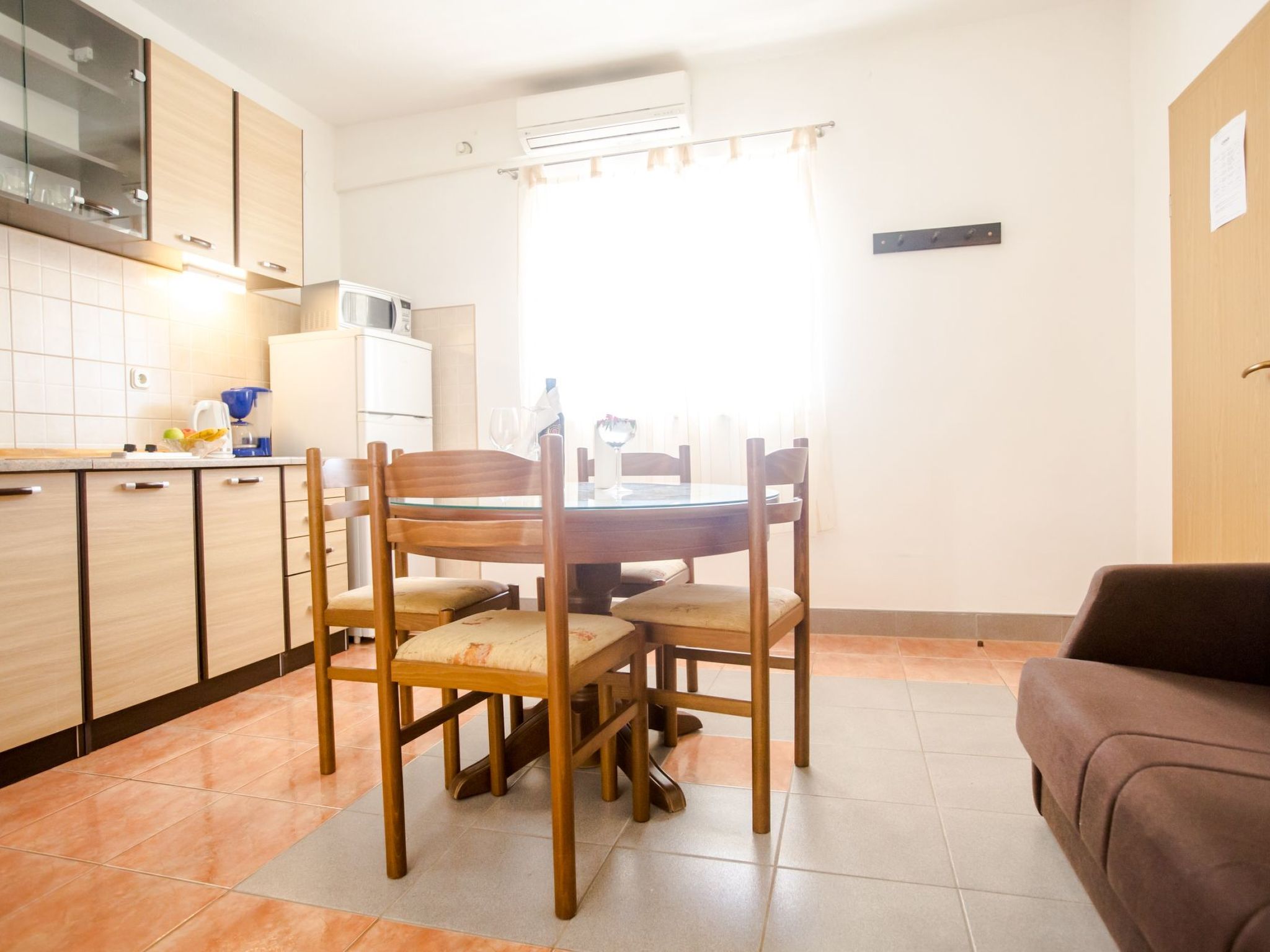 Unabhaengige Ferienwohnung in Sumartin mit Grill-Drinnen