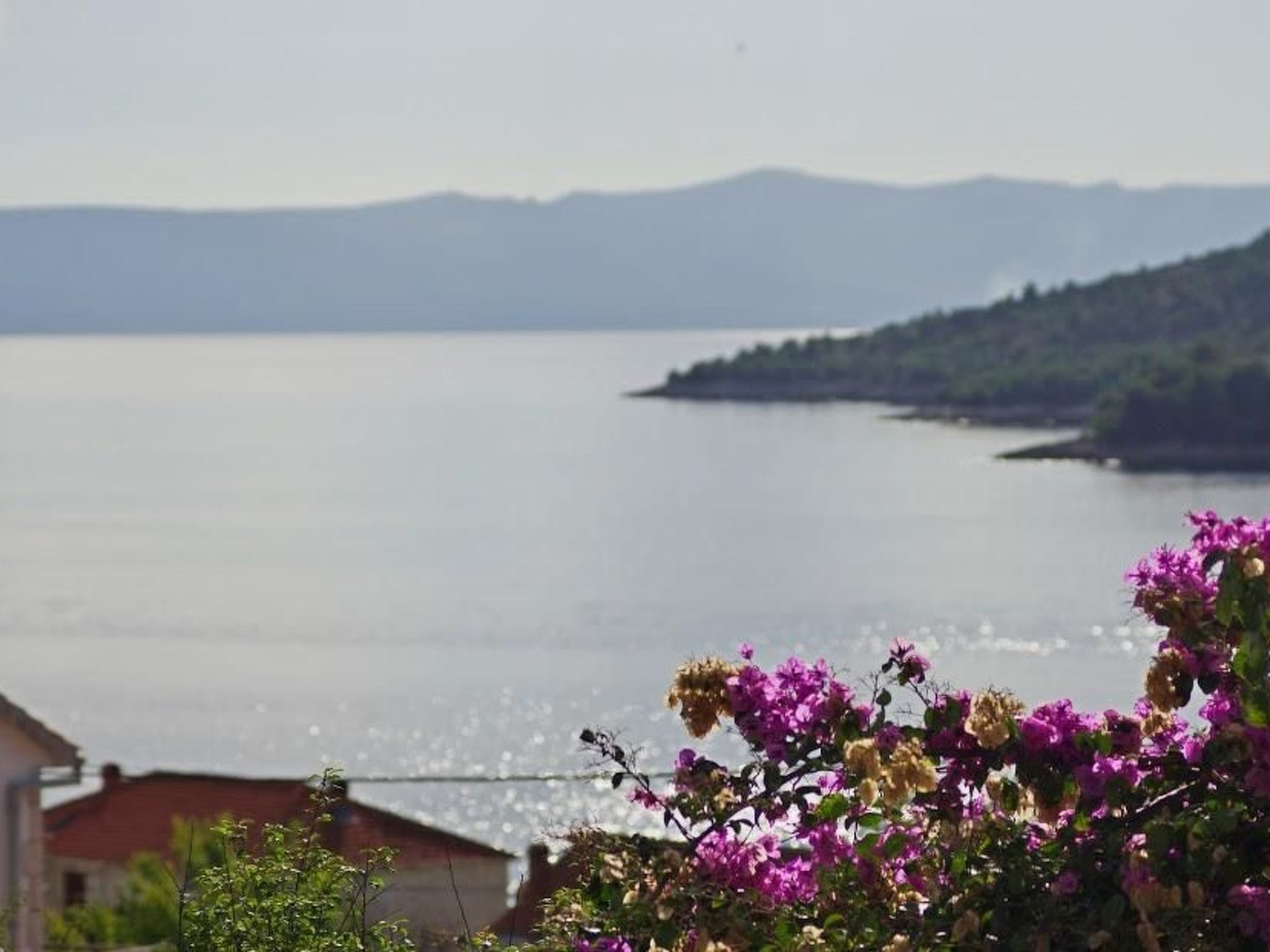 Unabhaengige Ferienwohnung in Sumartin mit Grill-Drinnen