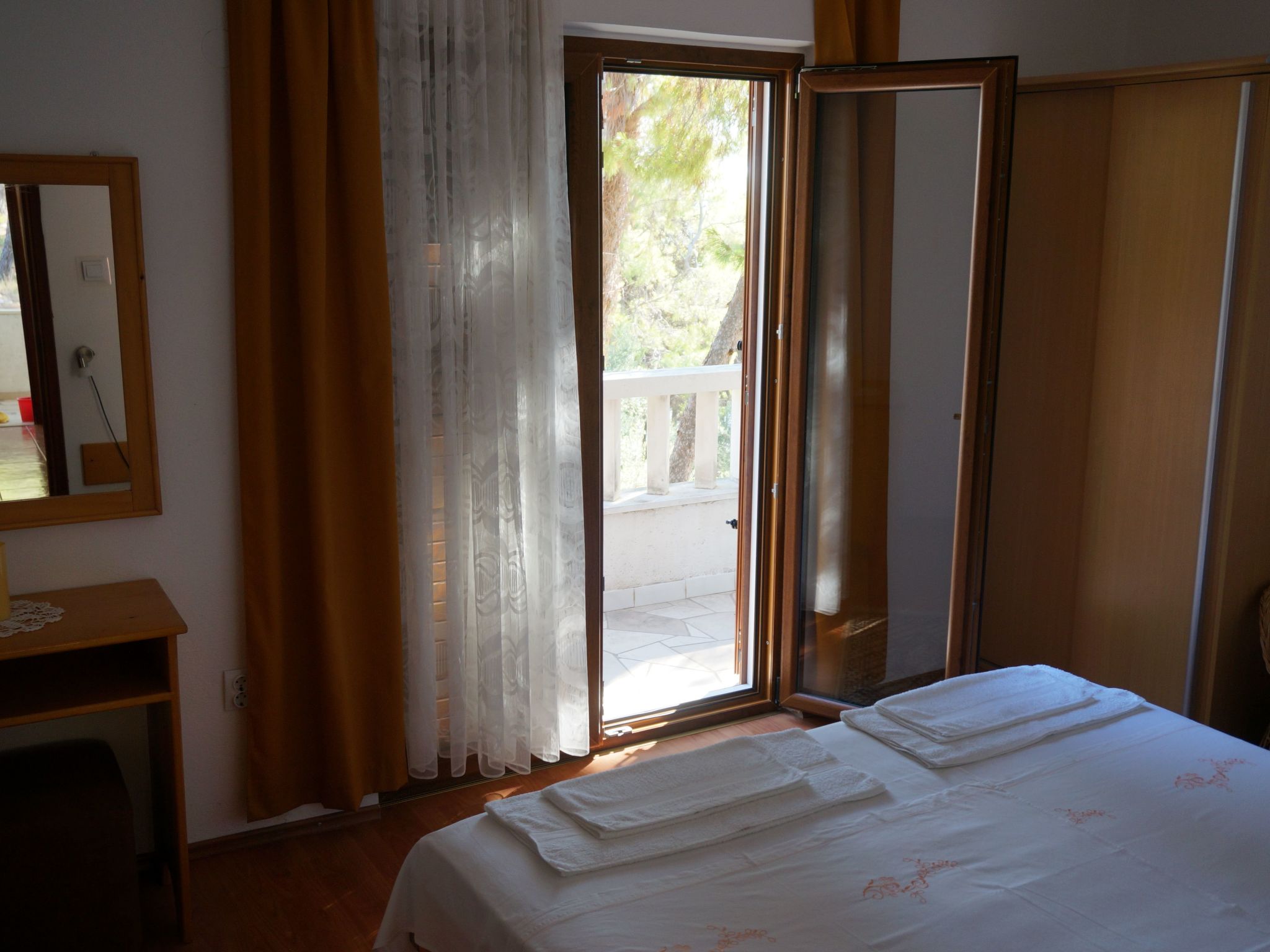 Wohnung in Sveta Nedilja mit privatem Parkplatz-Dedans