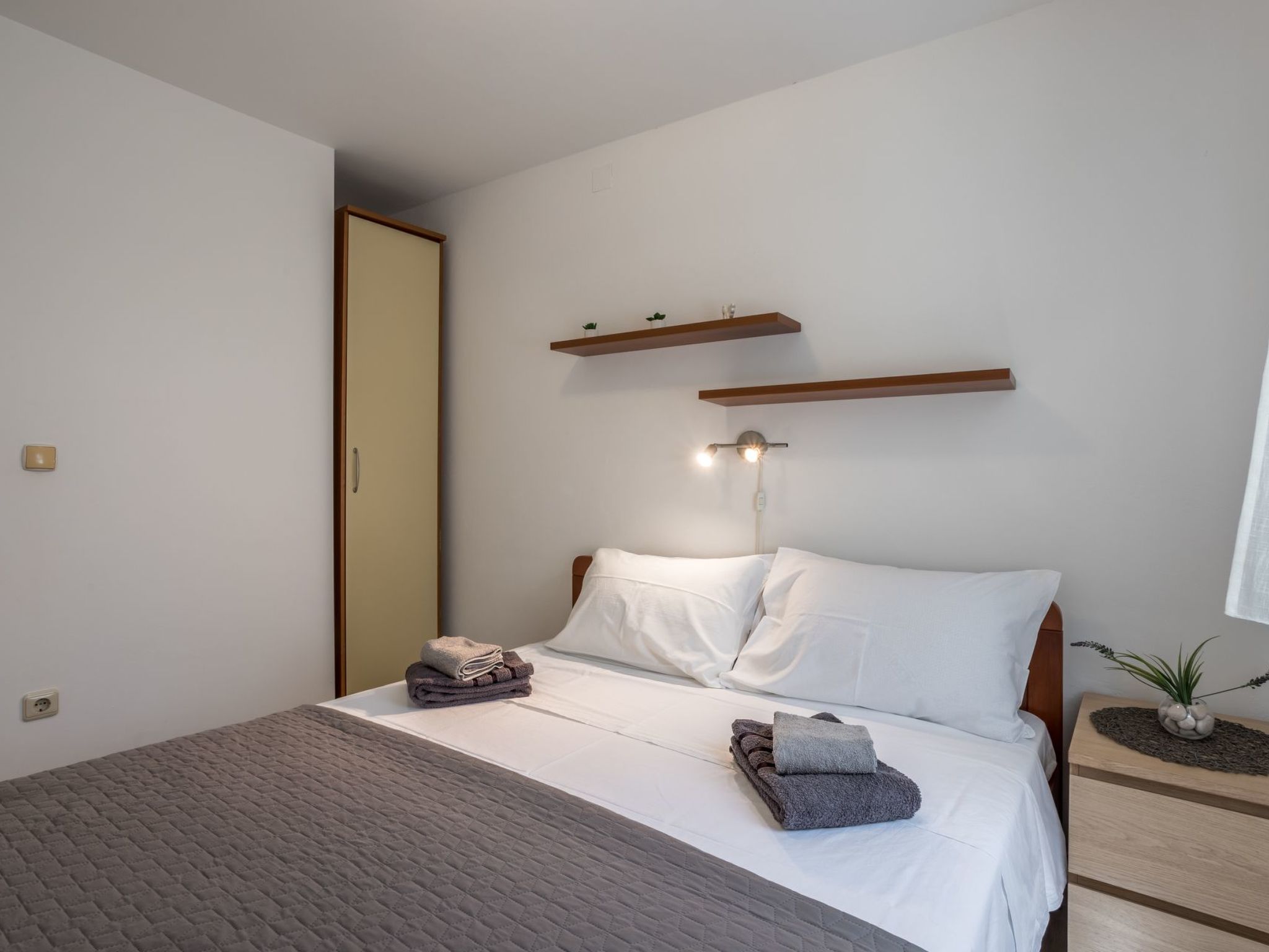 Geräumiges Ferienhaus mit Terrasse und Garten-Drinnen