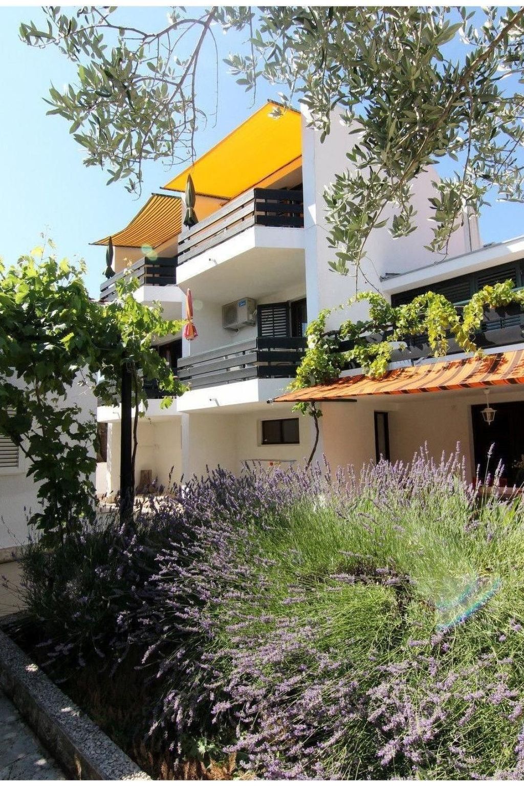 Klimatisiertes Studio mit eigenem Balkon-Image-tags.info