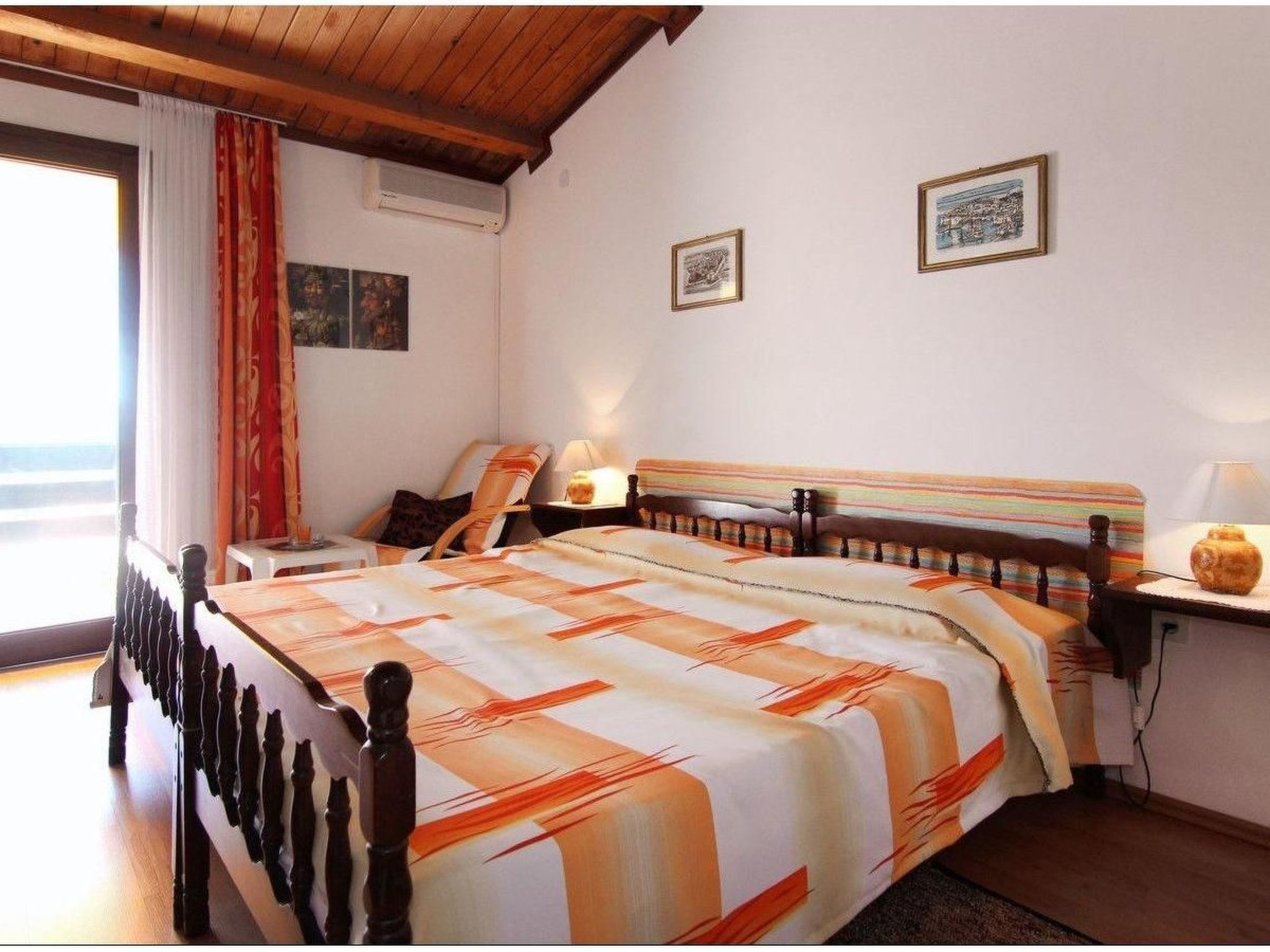 Klimatisiertes Studio für zwei Personen-Image-tags.info