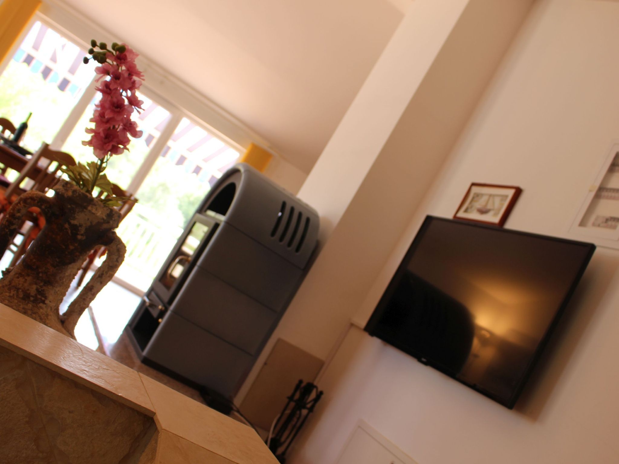 "Amphora" mit Blick auf das Wasser-Image-tags.info