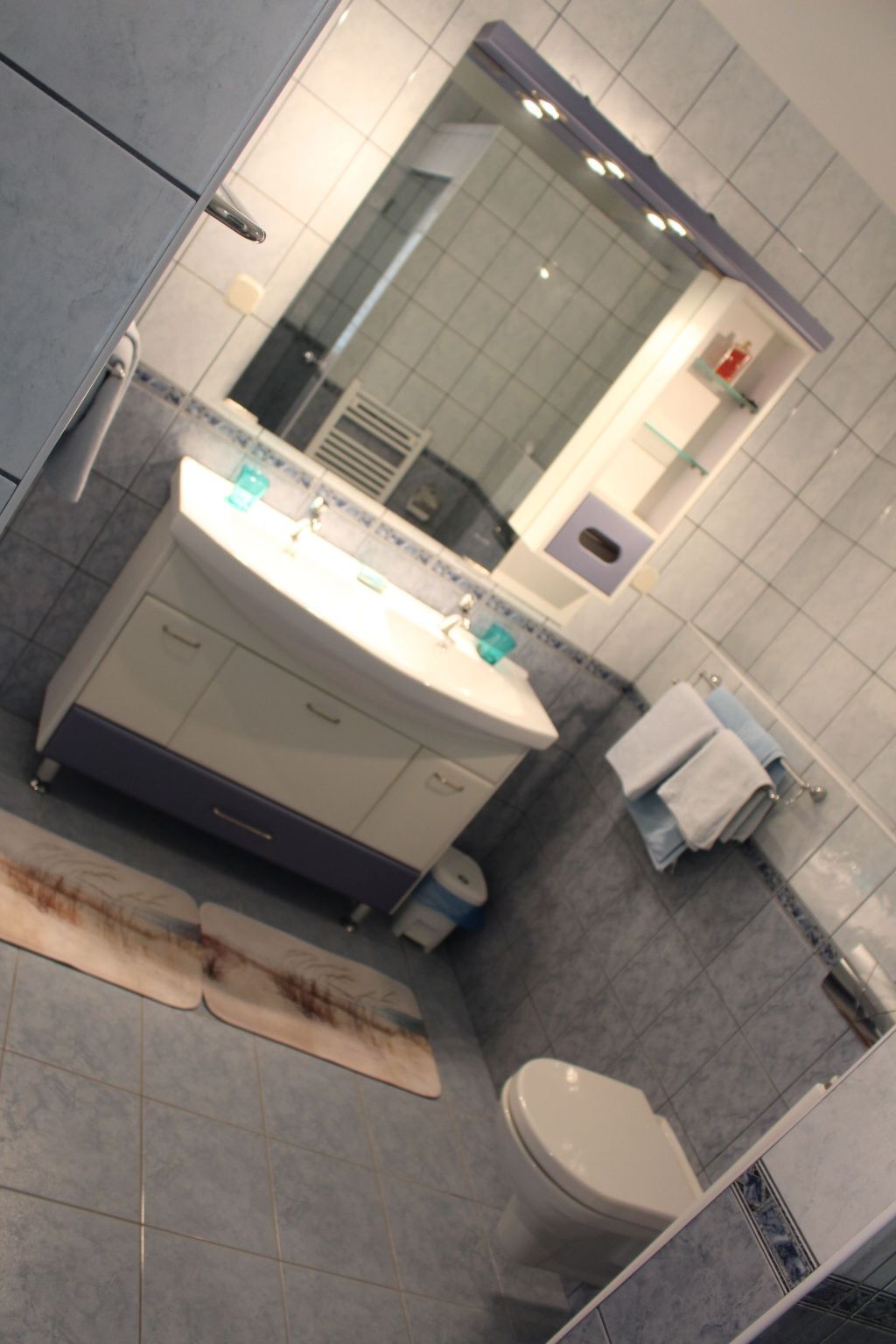 "Amphora" mit Blick auf das Wasser-Image-tags.info