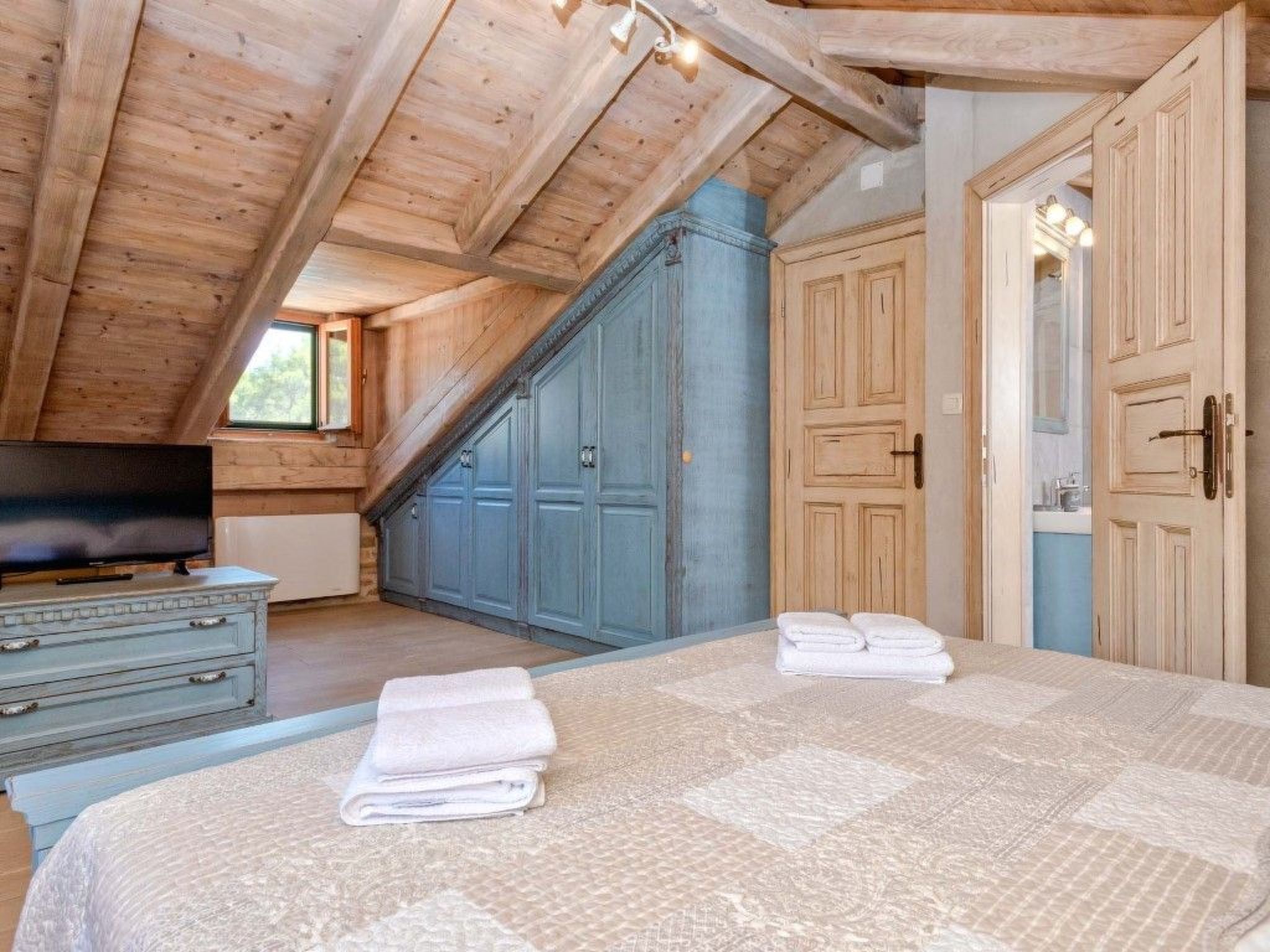 Villa Aristea bestehend aus drei Häusern-Drinnen