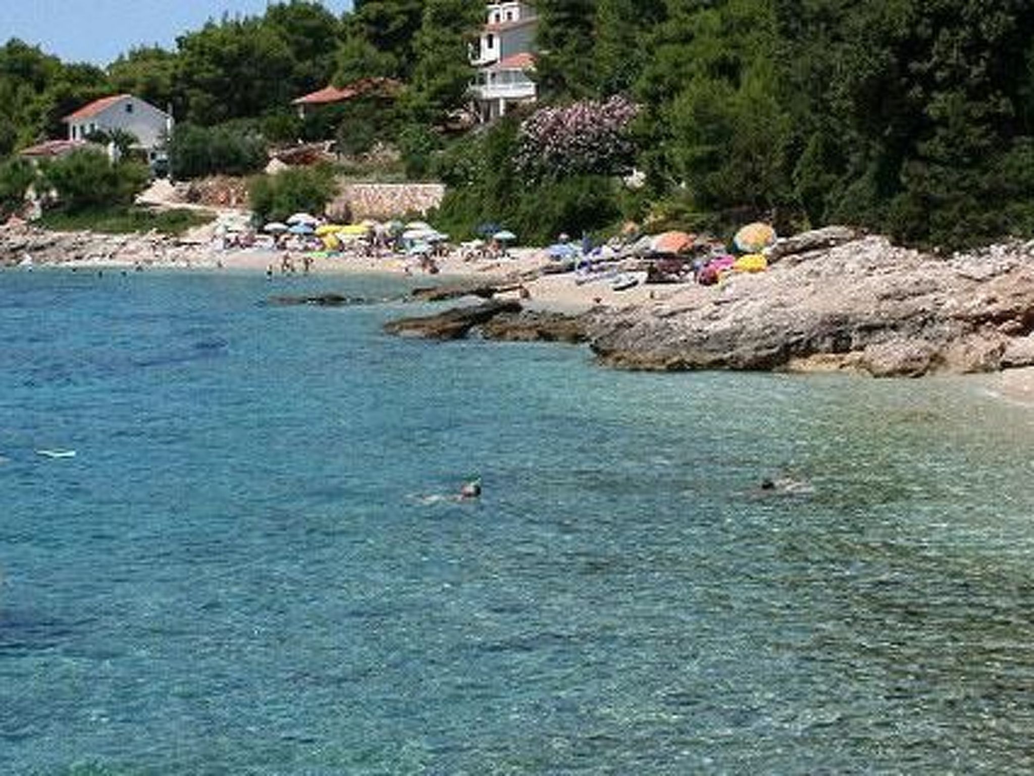 Wohnung in Zavala mit schönem Garten