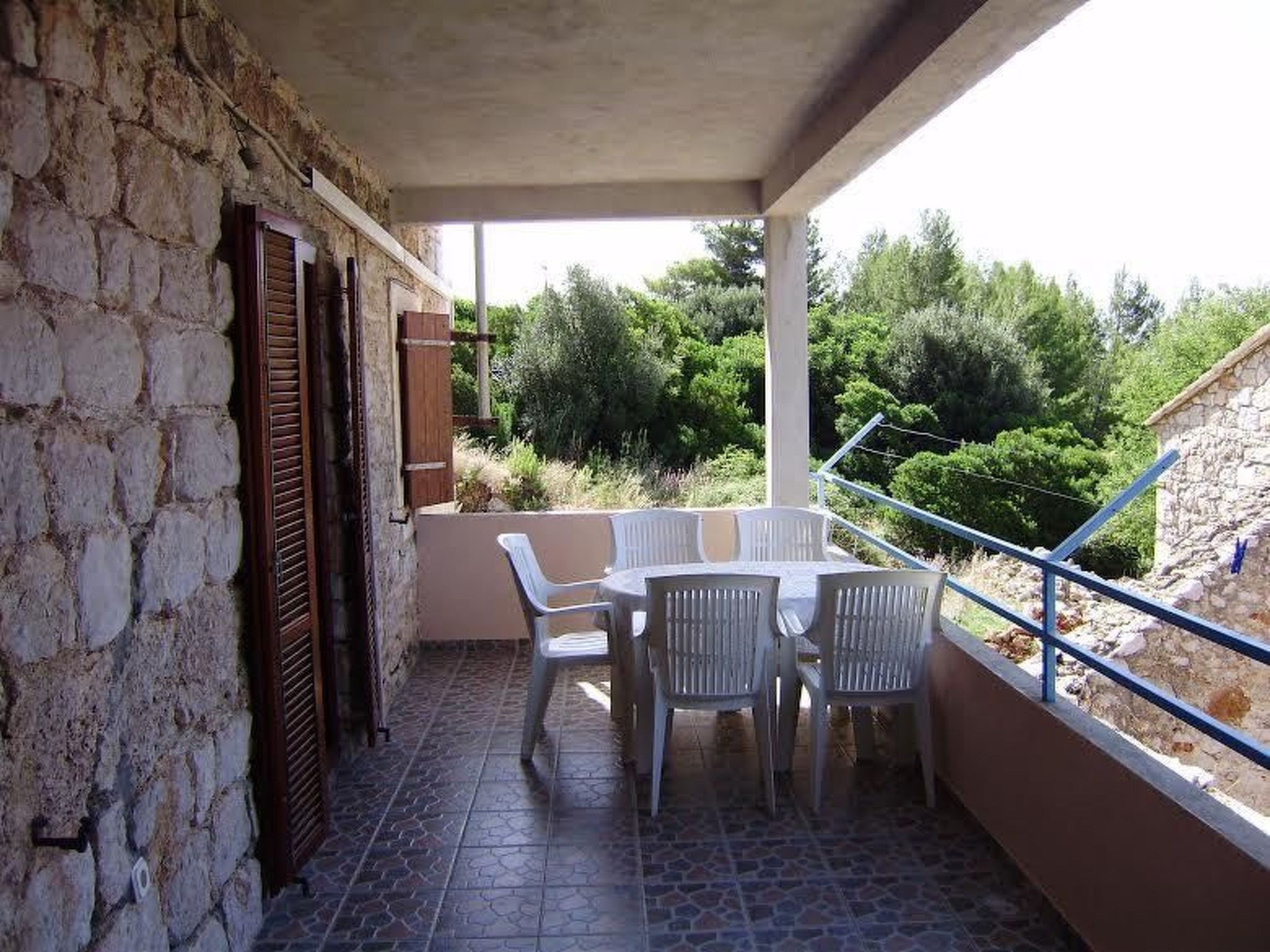 In Ivan Dolac mit Terrasse-Dedans