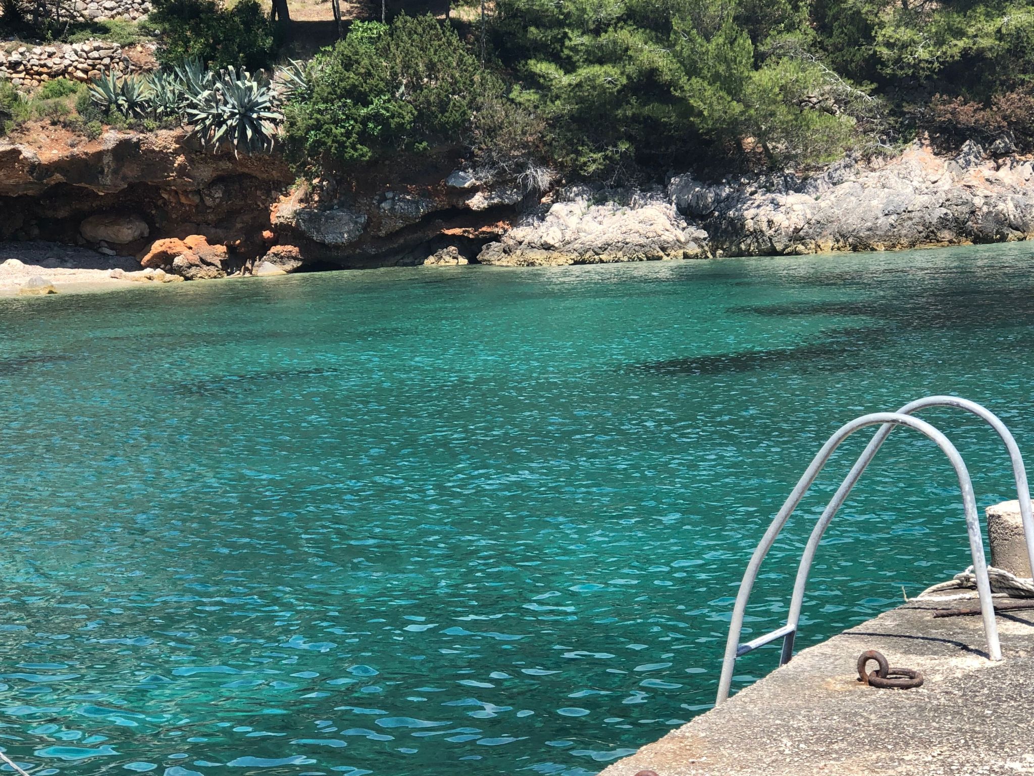 Weißes Haus Robinson mit BBQ und Terrasse - Image-tags.info