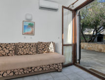 Knus appartement direct aan zee op Hvar – 10 meter van het strand - thumbnail 4