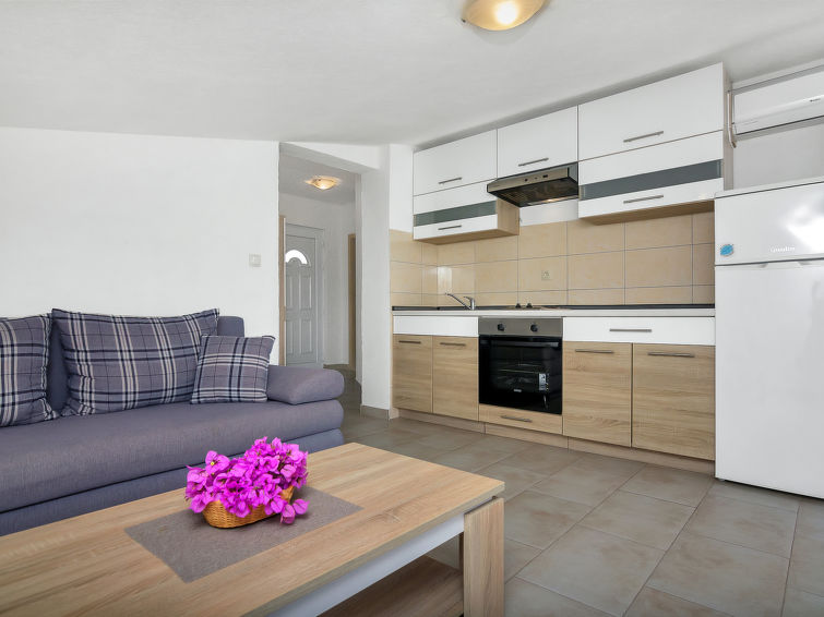 Search and Stay destination Gdinj, Split-Dalmatia County - Croatia from AU$ 100. Cico