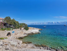 Rubin: Romantisch appartement direct aan zee op Hvar - thumbnail 6