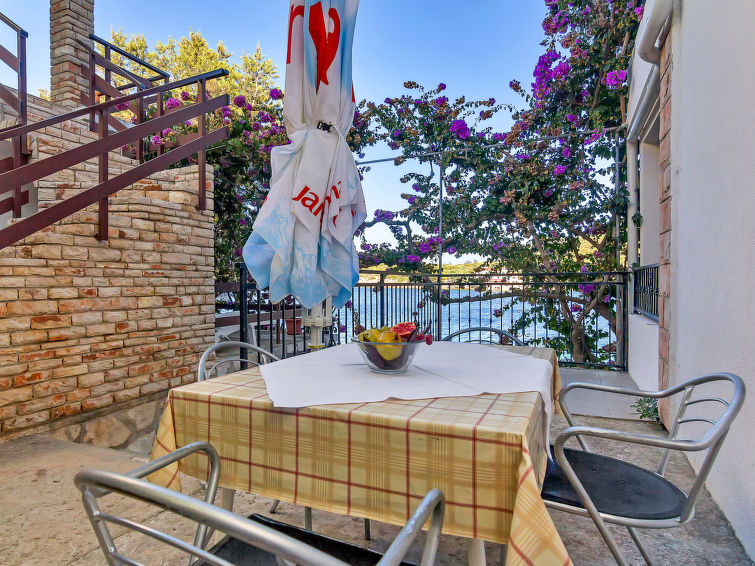 Search and Stay destination Zastražišće, Splitsko-dalmatinska županija - Croatia from AU$ 132. Rubin