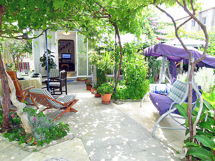 Search and Stay Destinations. Holidays Rentals in Sućuraj, Općina Sućuraj - Split-Dalmatia County - Croatia