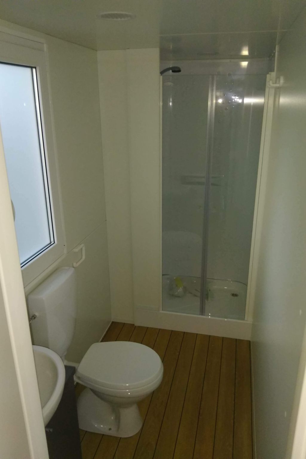 Manora Sucuraj Pool Gästehaus-Dedans