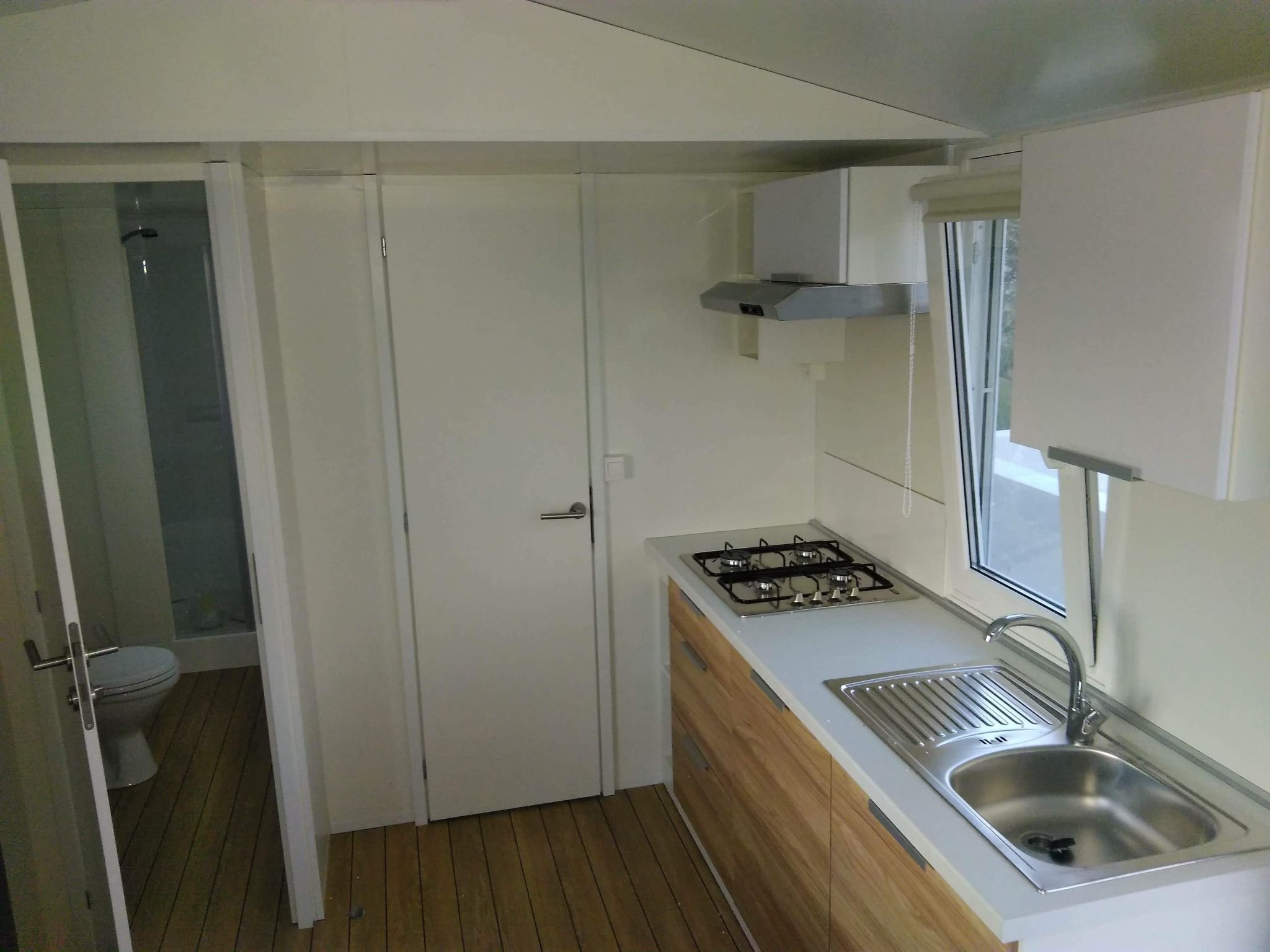 Manora Sucuraj Pool Gästehaus-Dedans