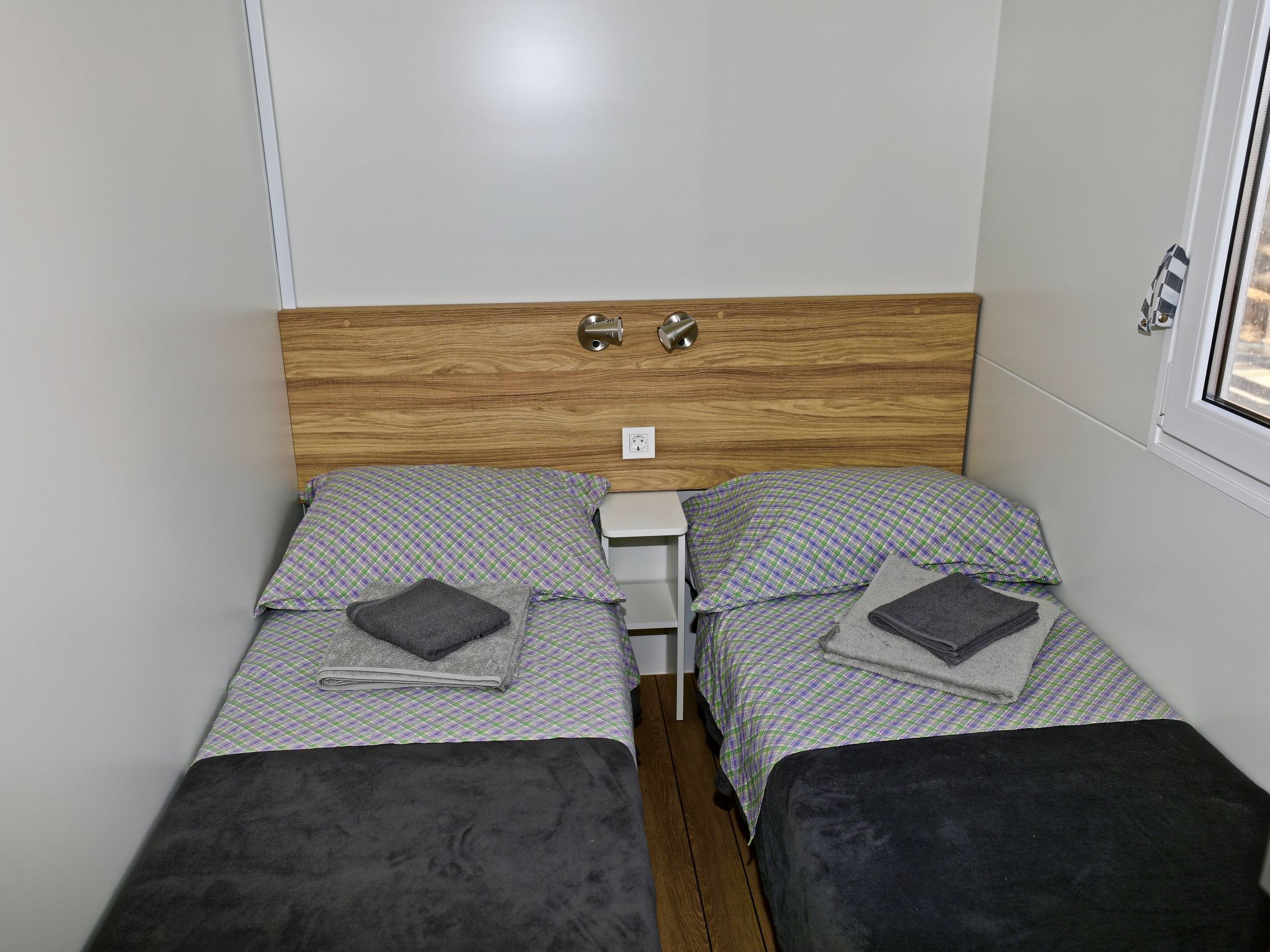 Manora Sucuraj Pool Gästehaus-Dedans