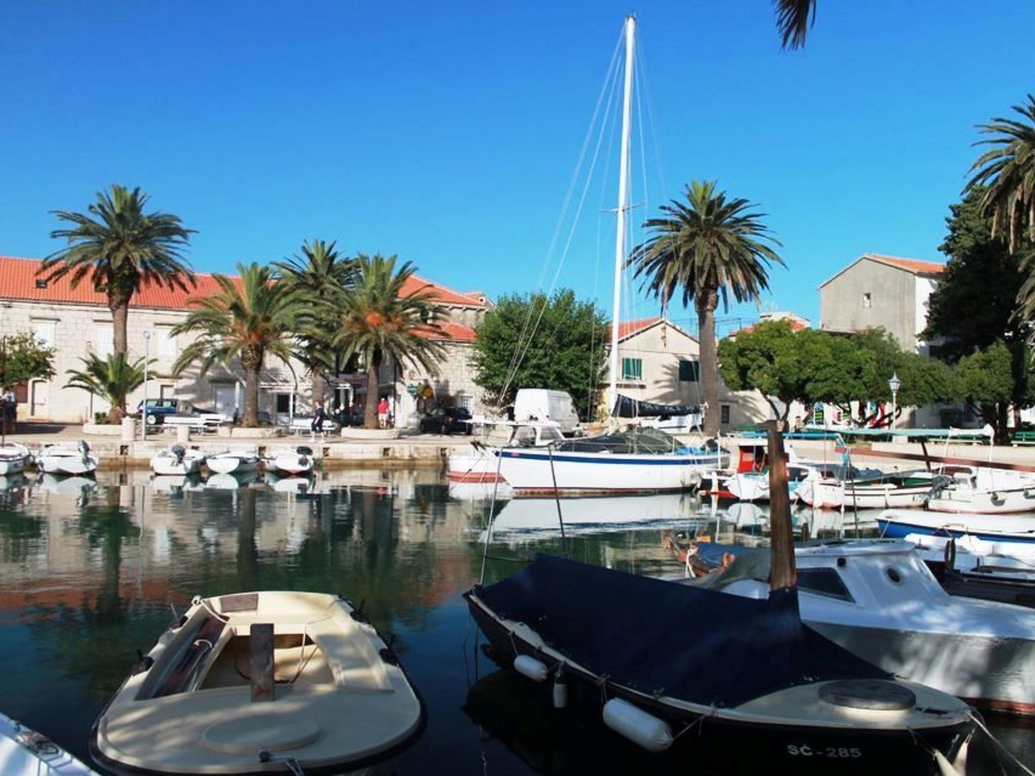 Manora Sucuraj Pool Gästehaus-Dedans