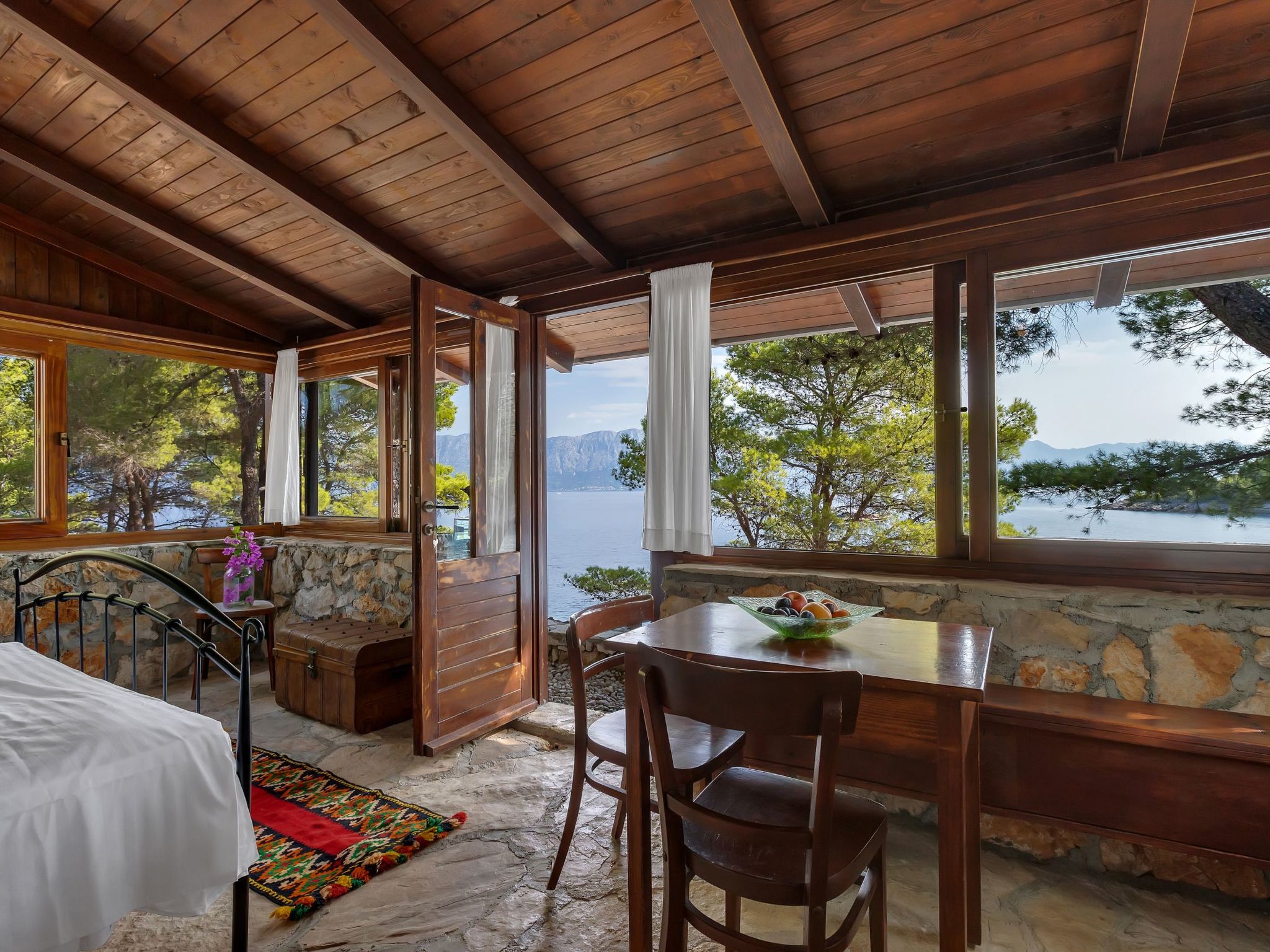 Haus in Općina Sućuraj mit Grill und Terrasse-Dedans