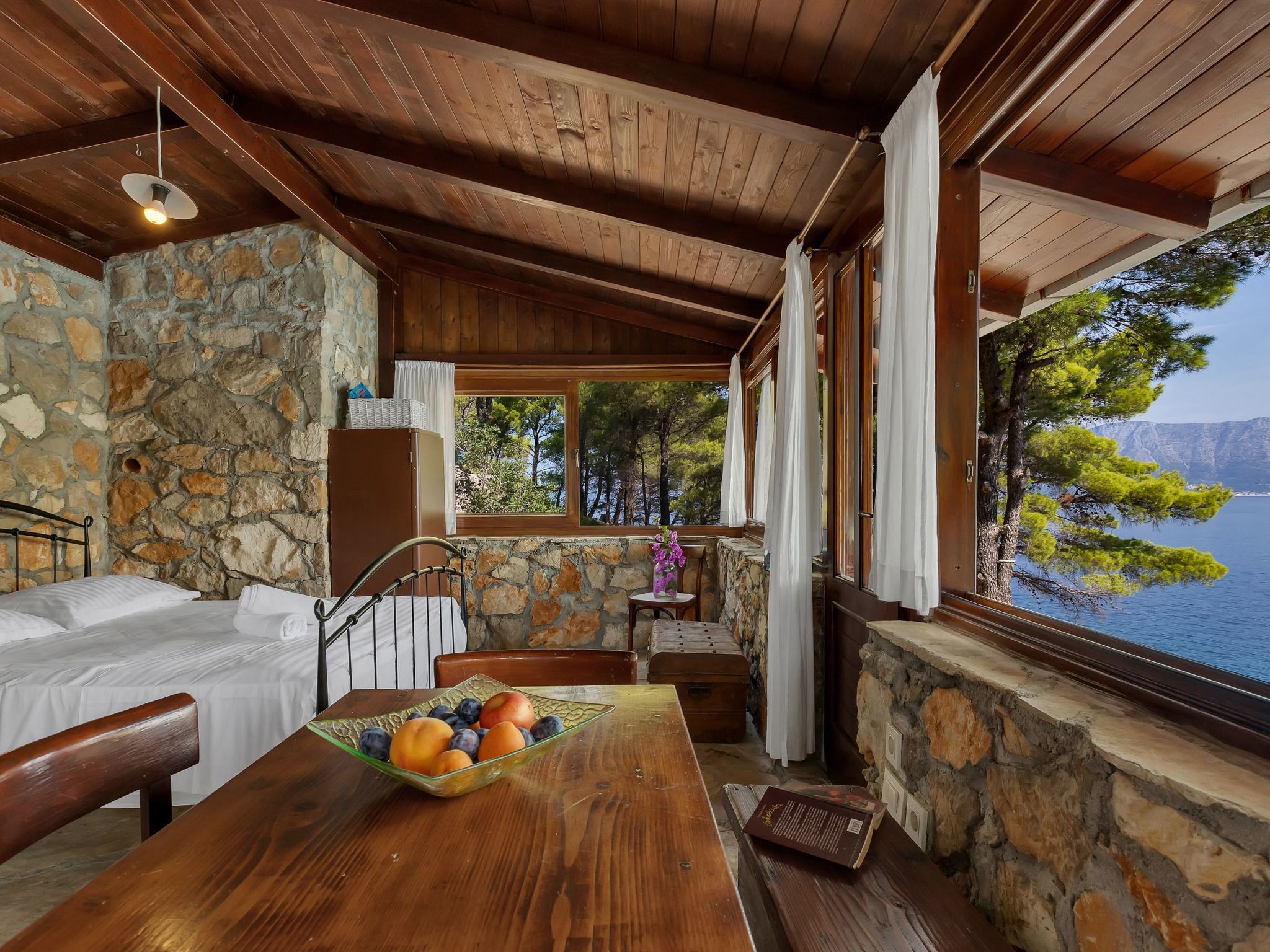 Haus in Općina Sućuraj mit Grill und Terrasse-Dedans