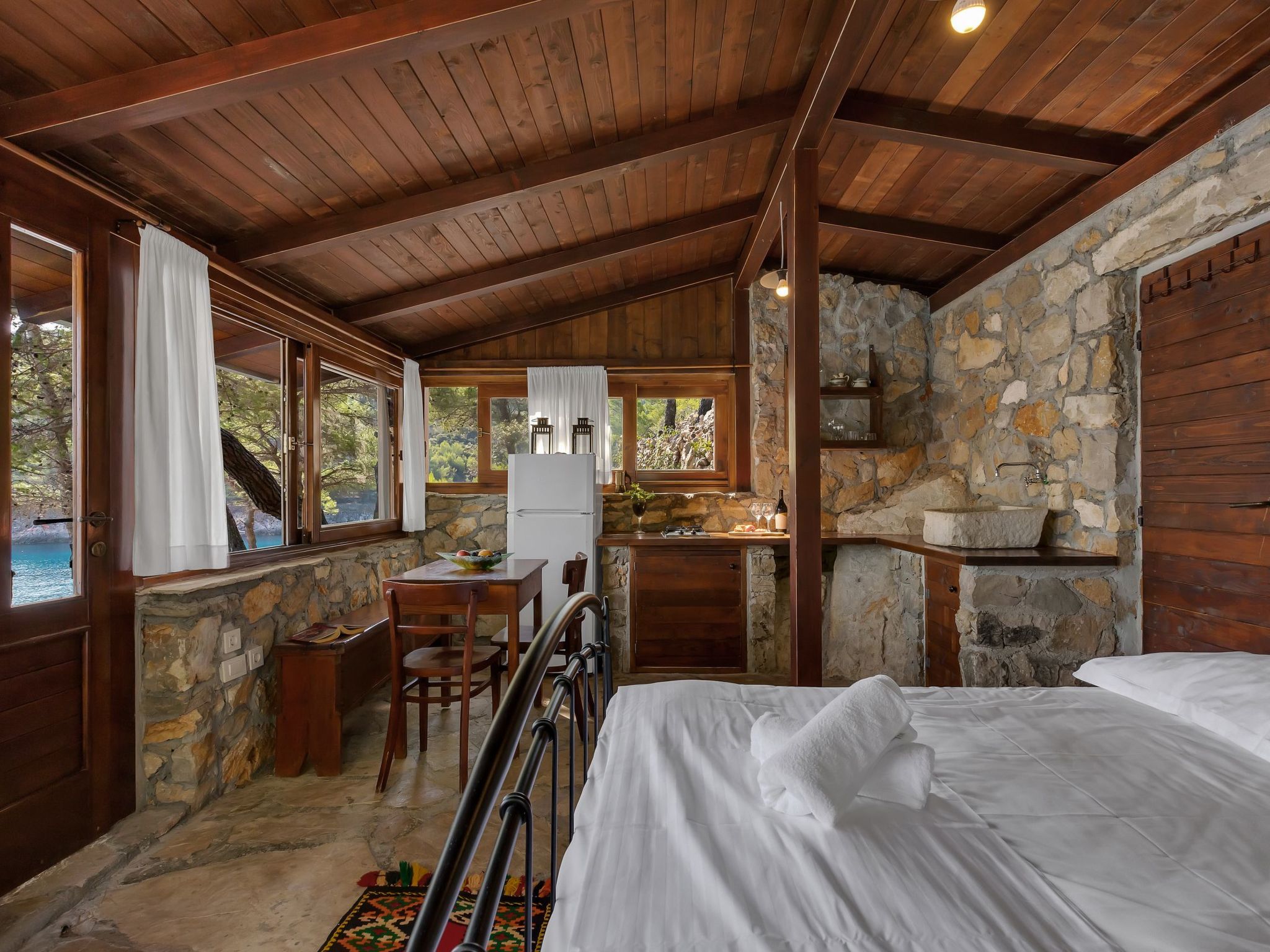 Haus in Općina Sućuraj mit Grill und Terrasse-Dedans