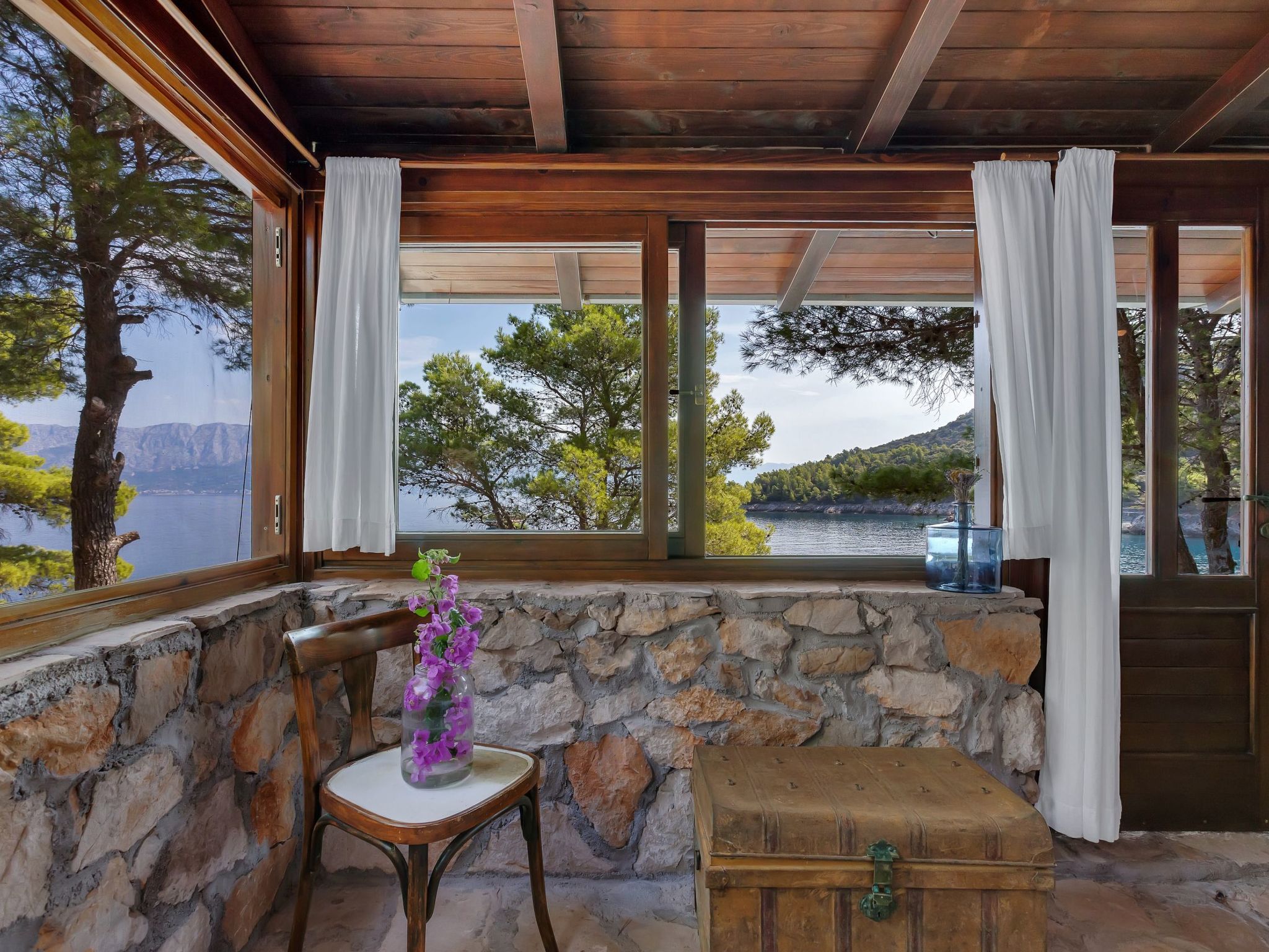 Haus in Općina Sućuraj mit Grill und Terrasse-Dedans