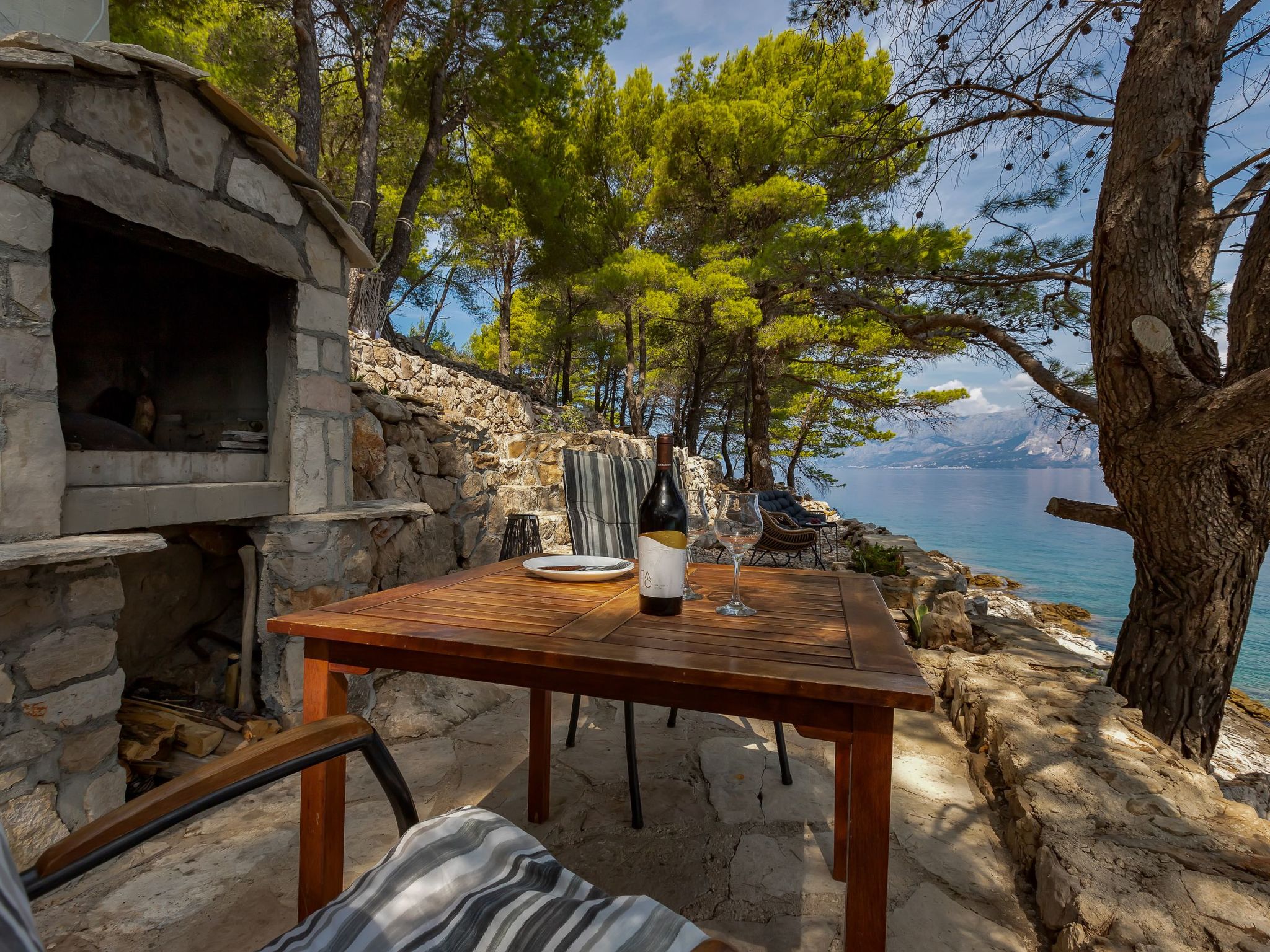 Haus in Općina Sućuraj mit Grill und Terrasse-Dedans