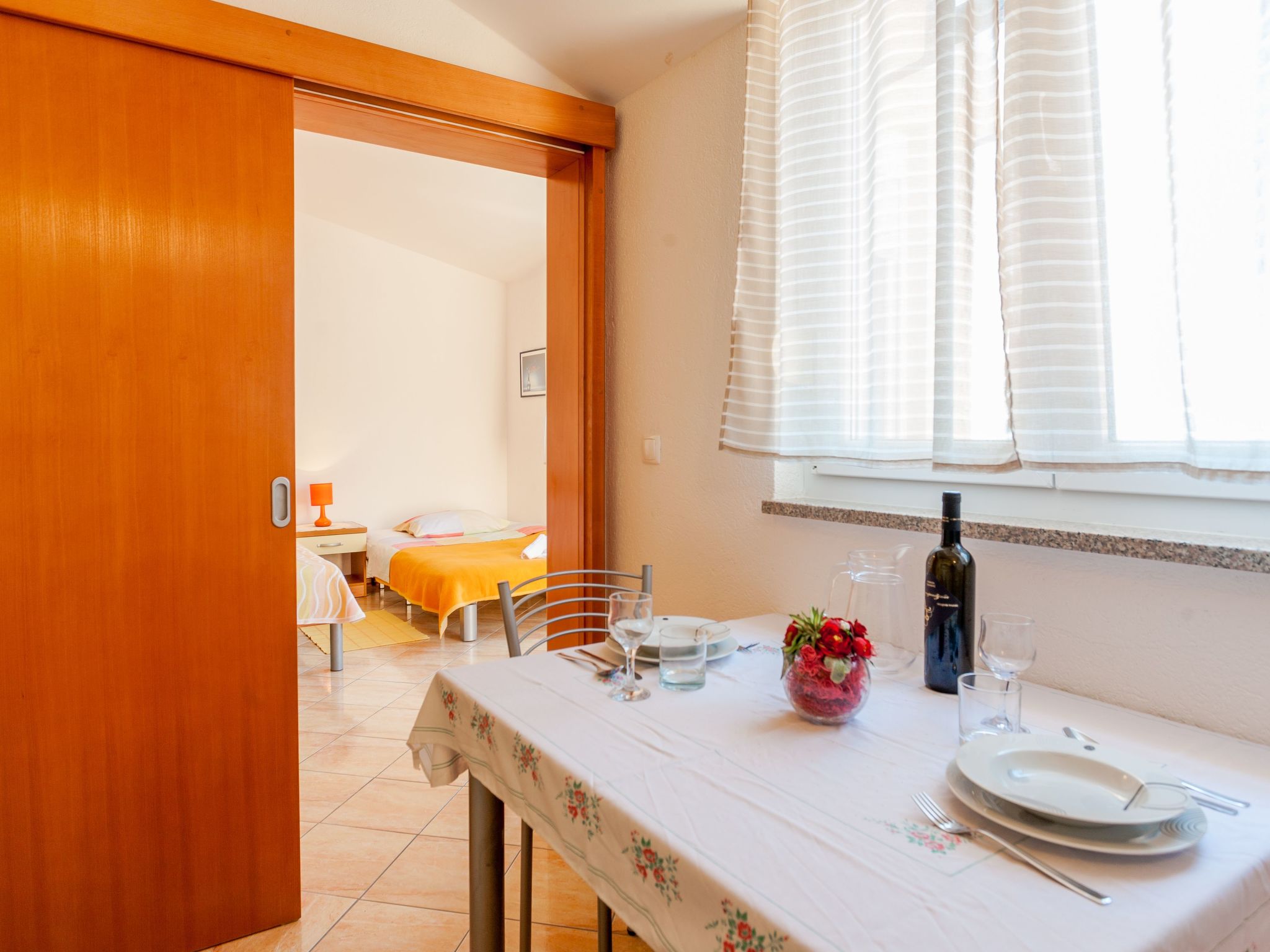 Wohnung für zwei Personen im zweiten Stock-Binnen