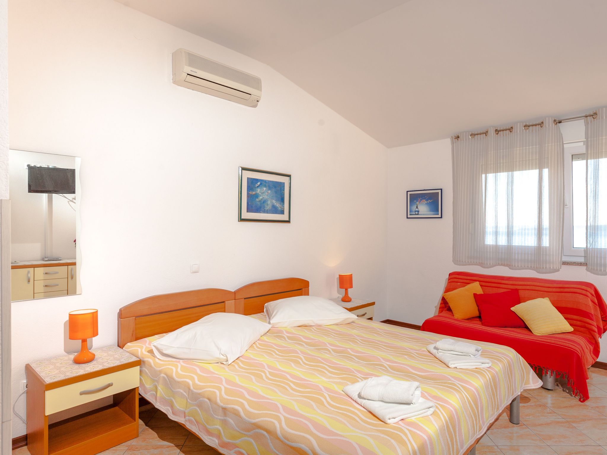 Wohnung für zwei Personen im zweiten Stock-Binnen