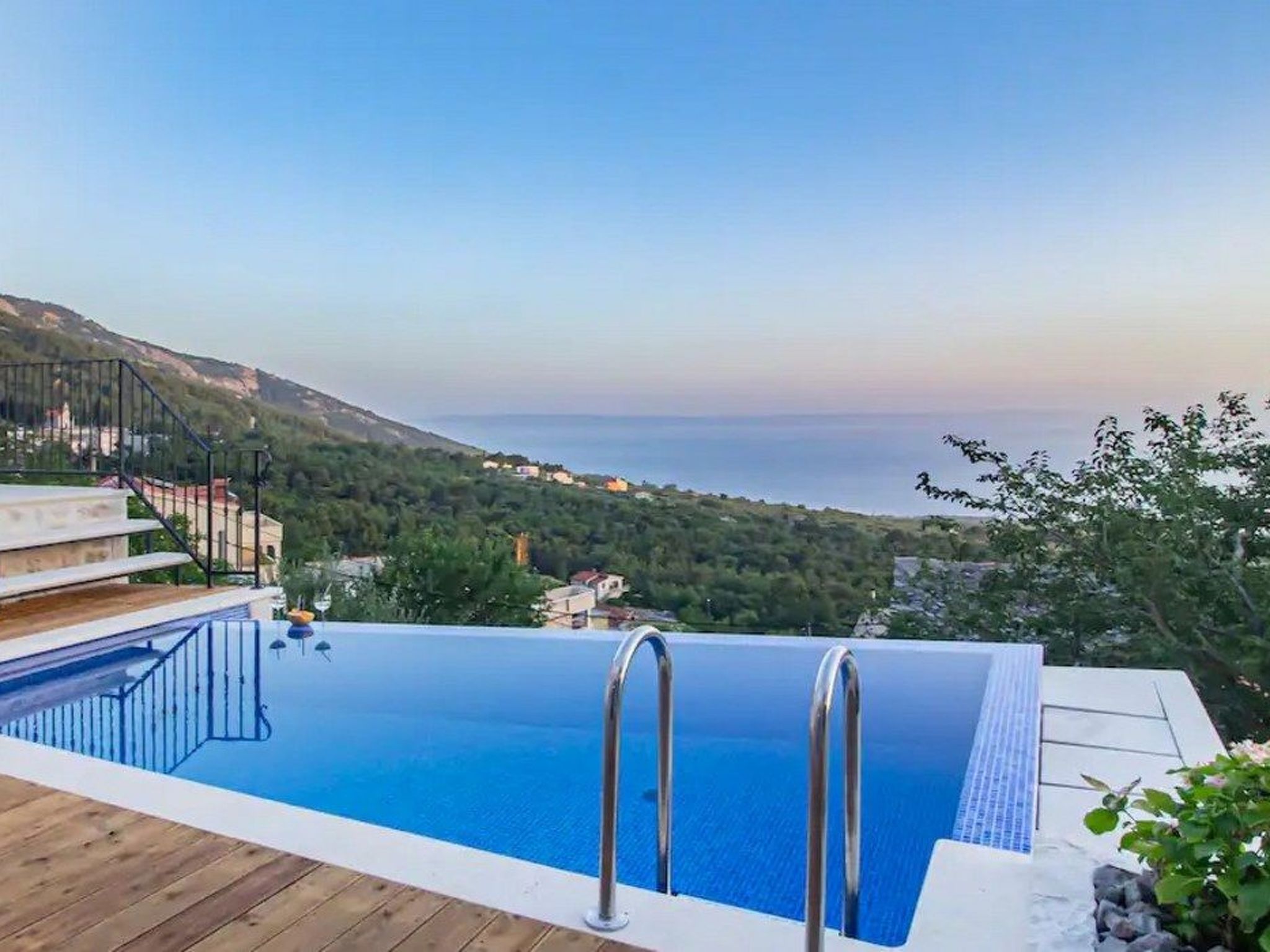 Incredibly beautiful Stone House Villa Lota-Drinnen