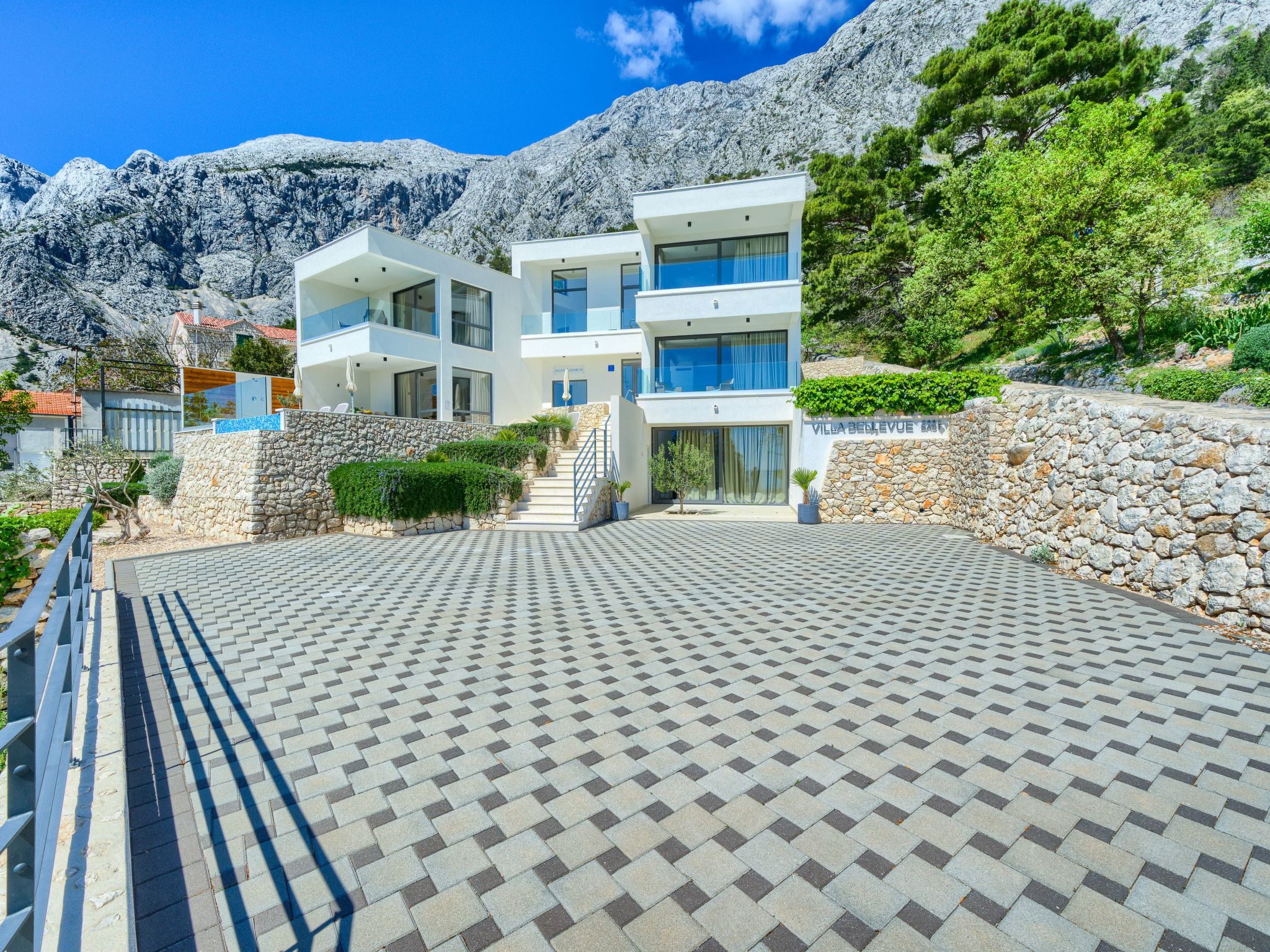 Villa Bellevue Bast-Drinnen