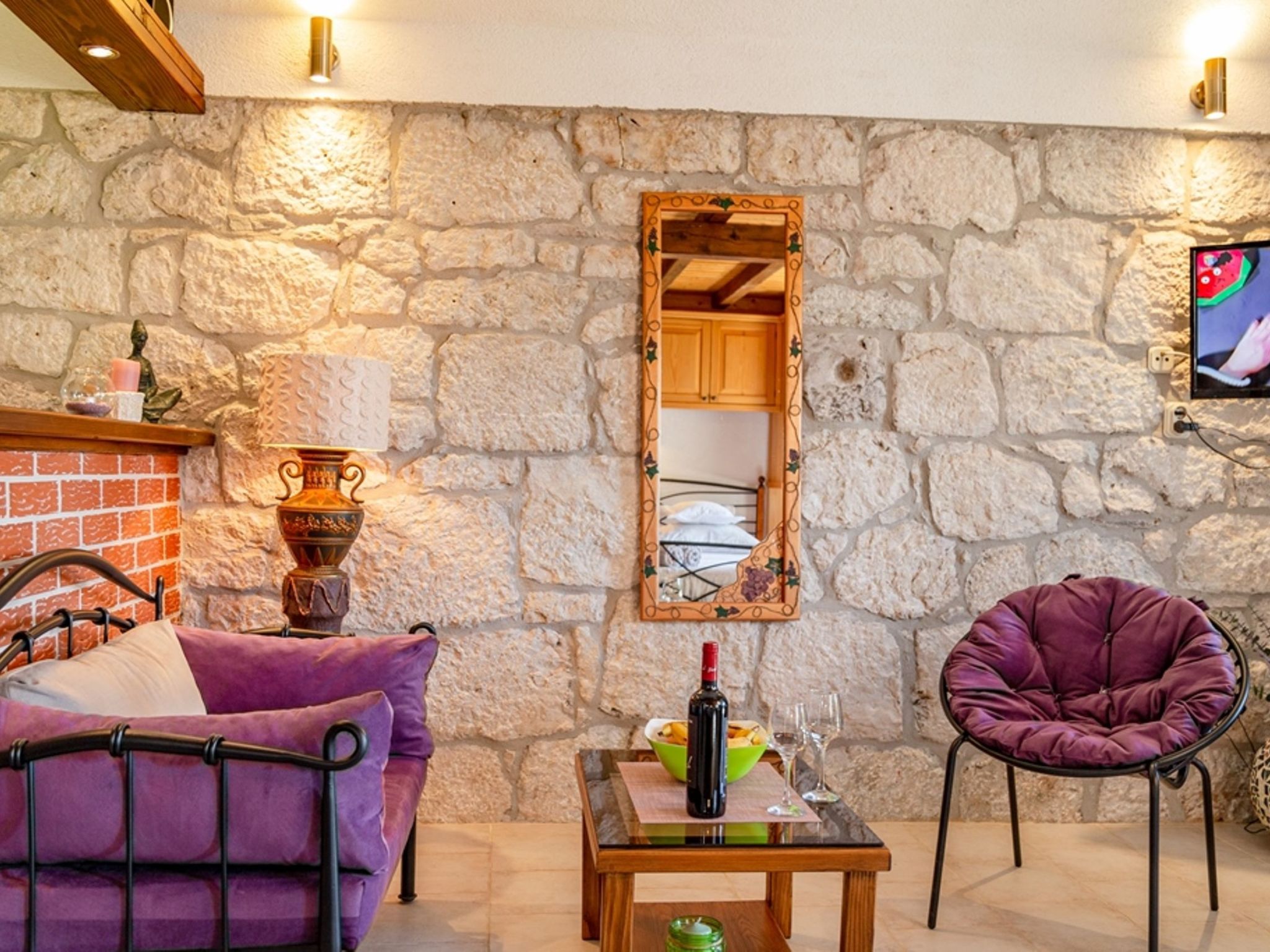 "Nikola" mit privatem Pool-Inside