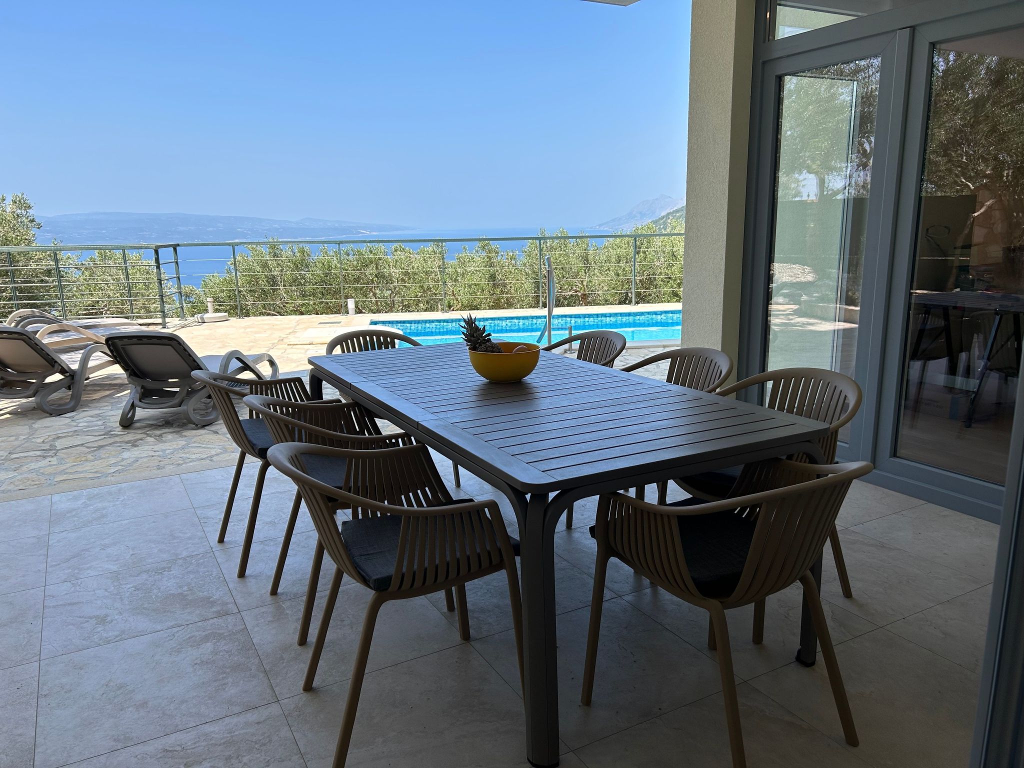 Villa Olivia mit Pool - Spielplatz - Meerblick-Binnen