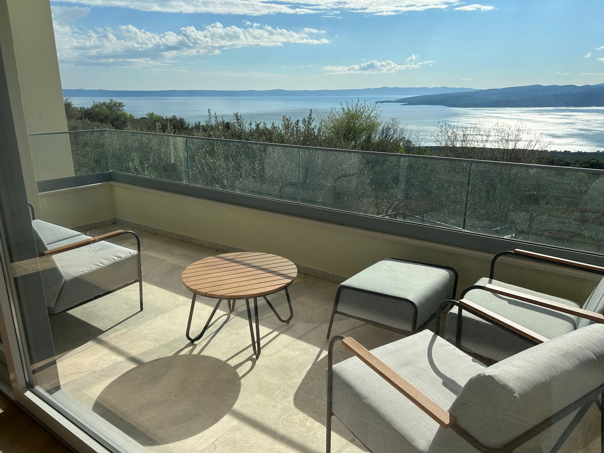 Villa Olivia mit Pool - Spielplatz - Meerblick