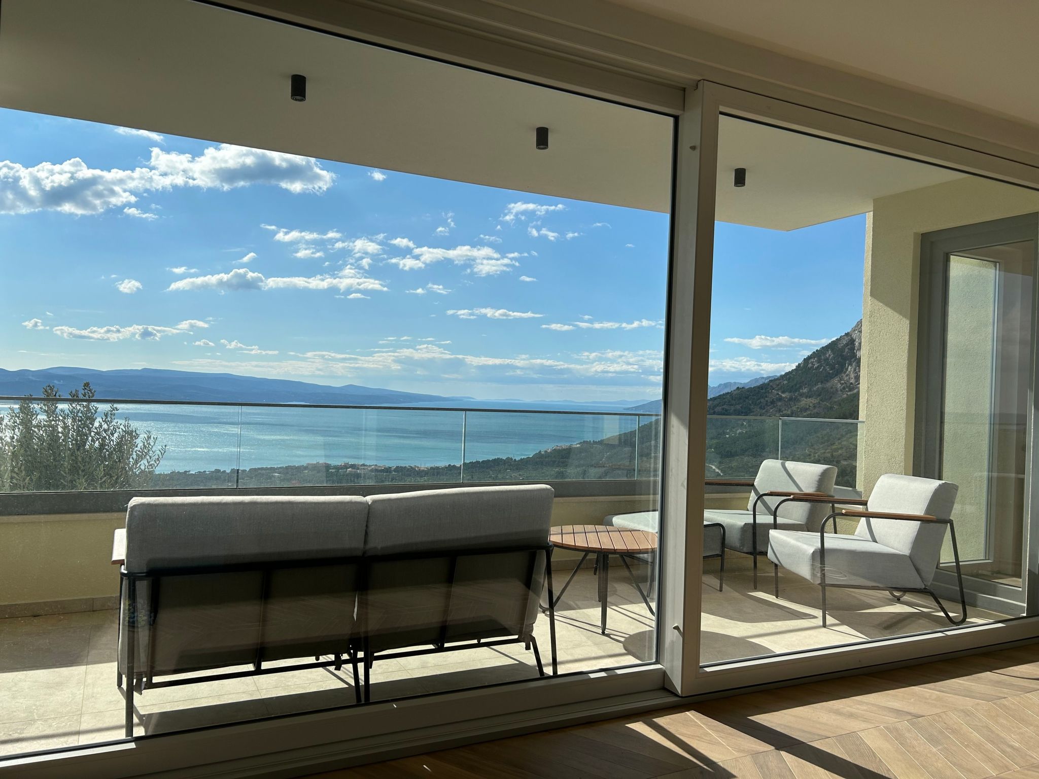 Villa Olivia mit Pool - Spielplatz - Meerblick