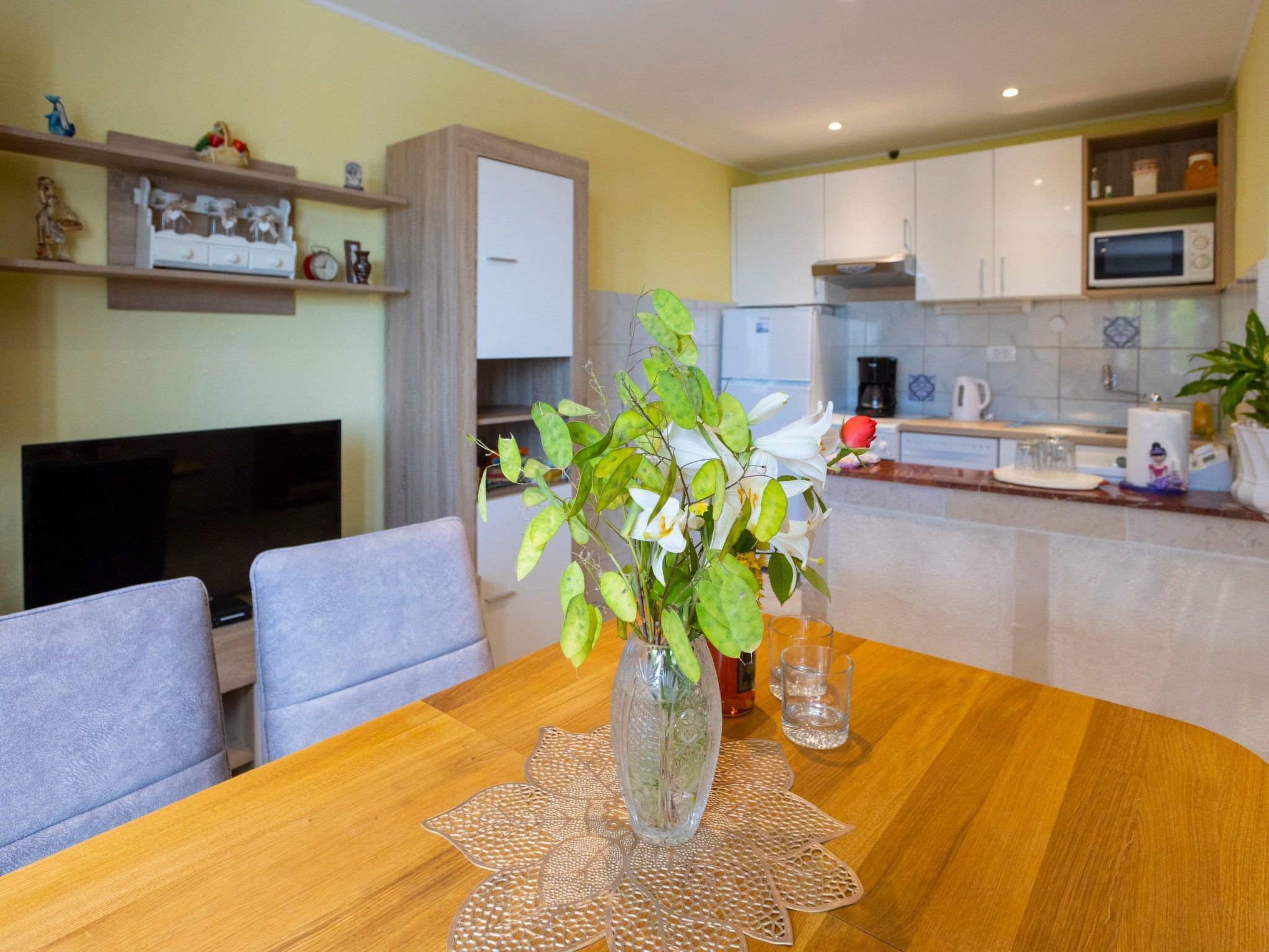 Günstiges Ferienhaus mit Pool und Meerblick-Inside