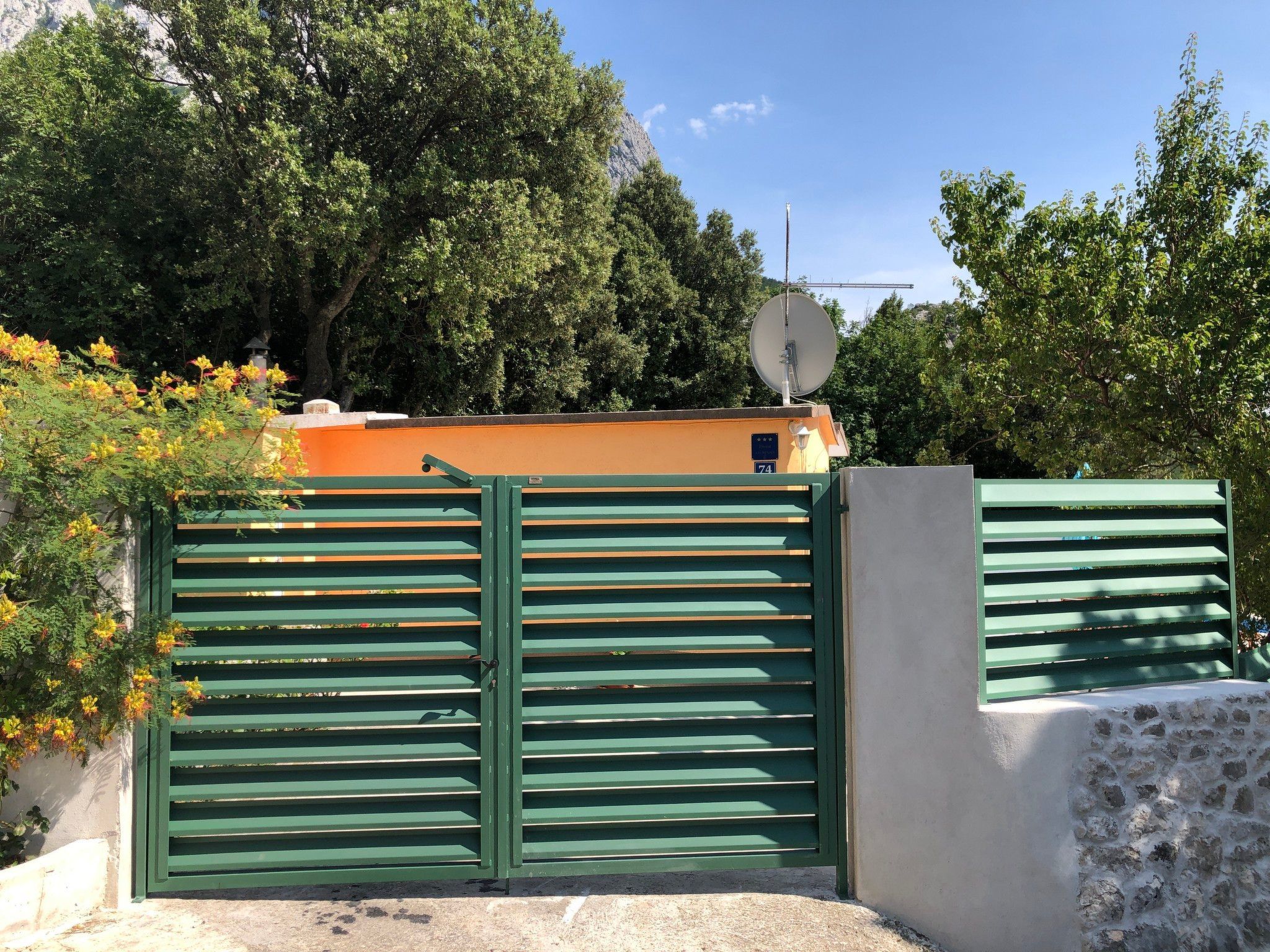Günstiges Ferienhaus mit Pool und Meerblick-Inside