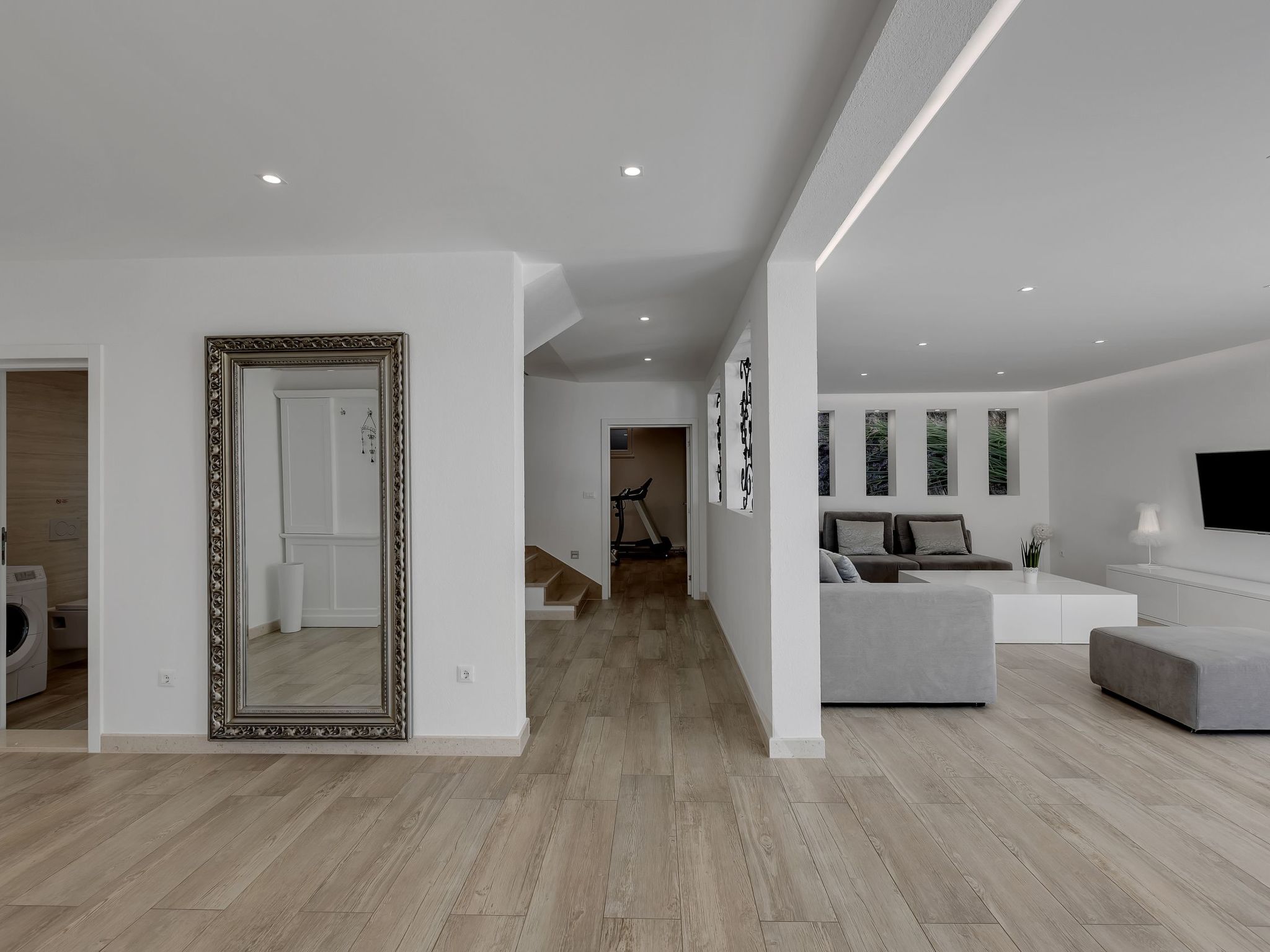 Mit Privatpool für 8 Personen  + 2 Kinder ca. 450 m² in Bast, Dalmatien (G-Inside